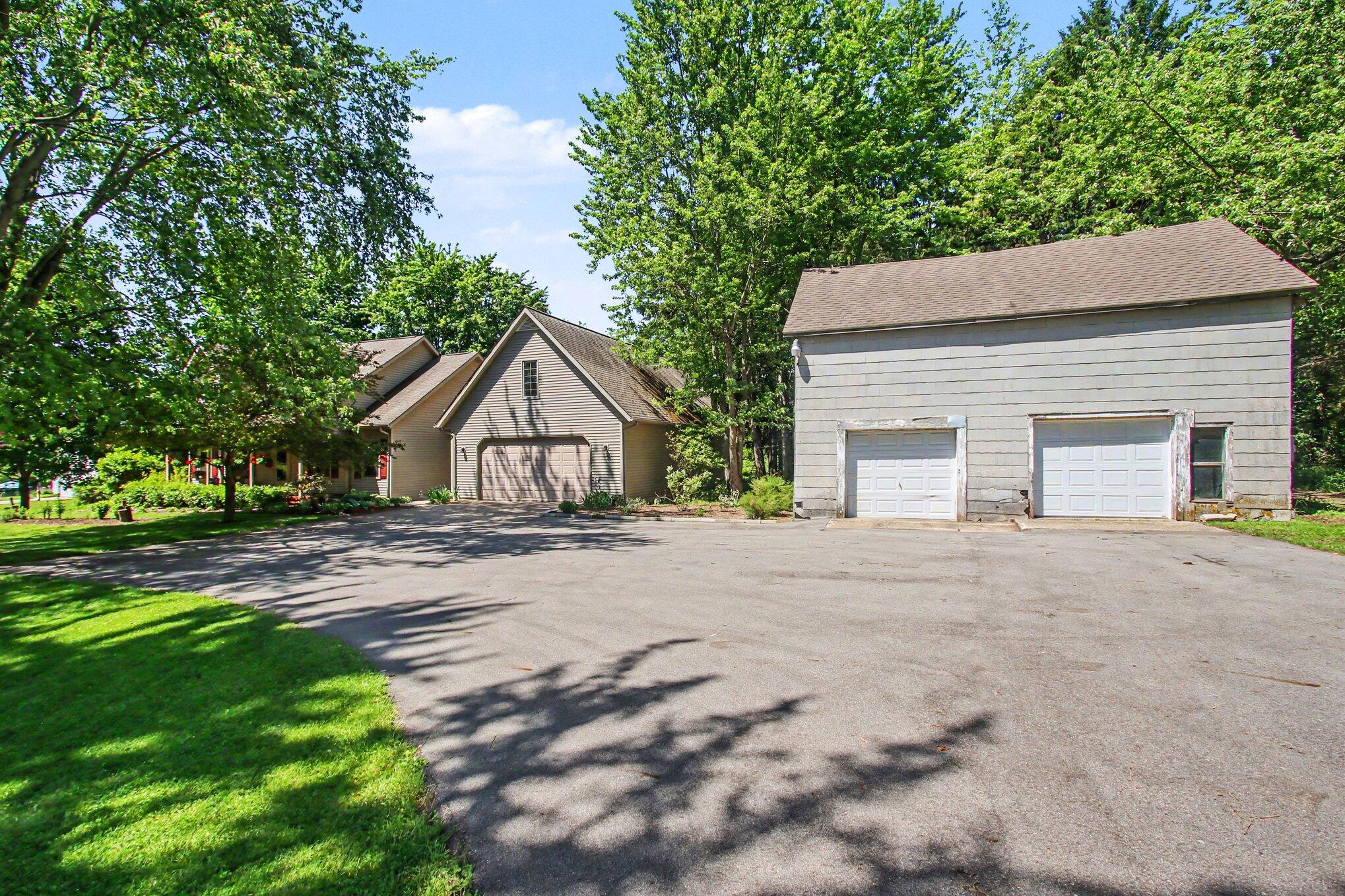 2230 58th Street Property Photo 22