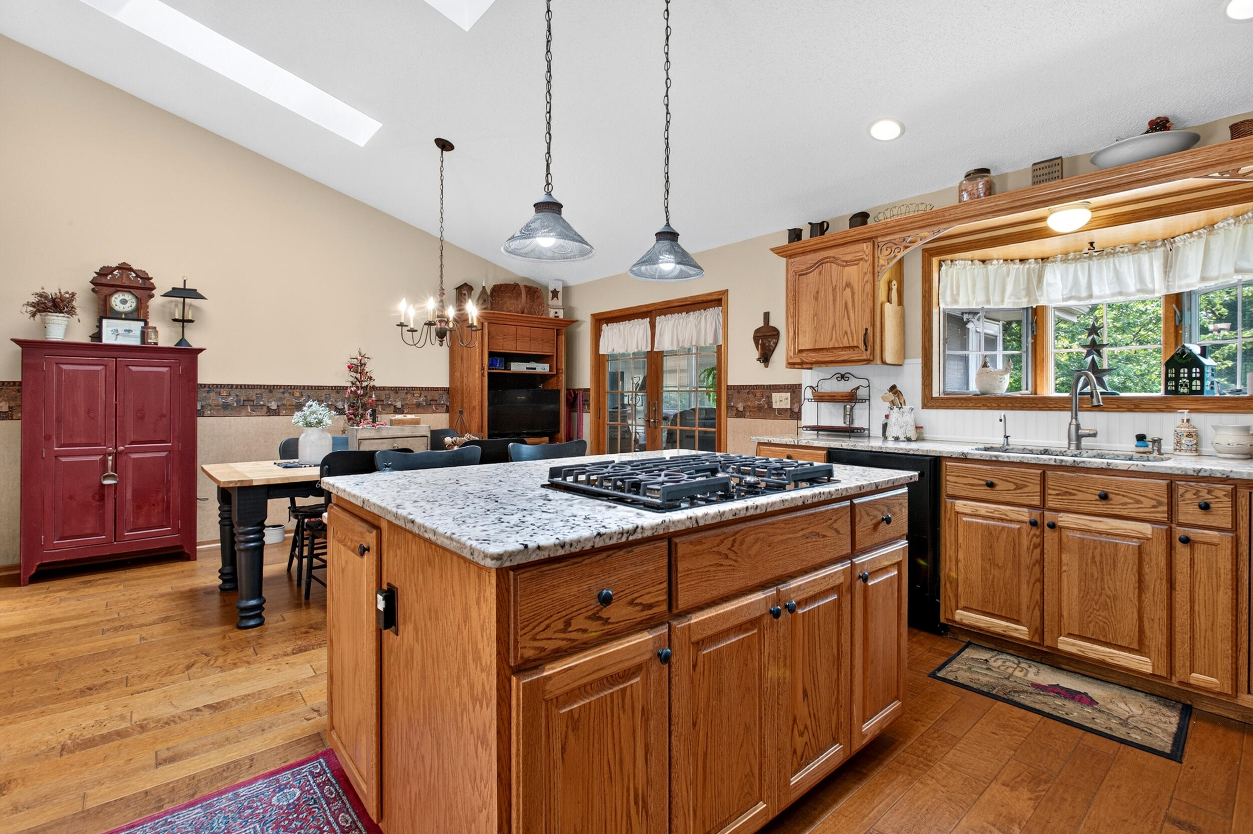 4240 Snow Road Property Photo 7