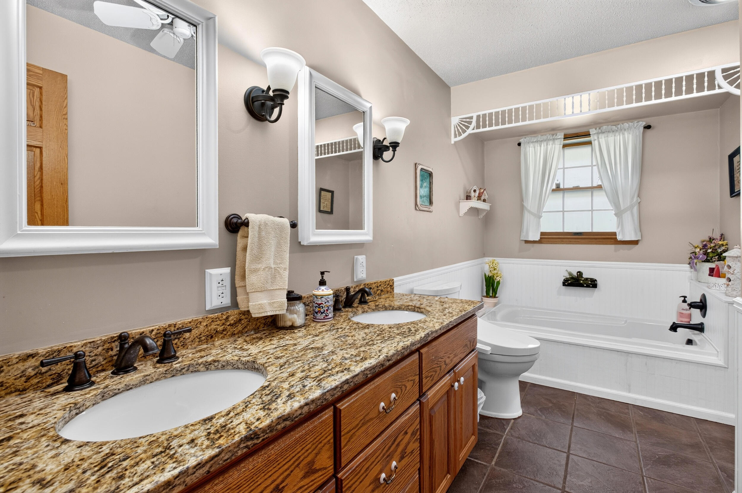 4240 Snow Road Property Photo 11