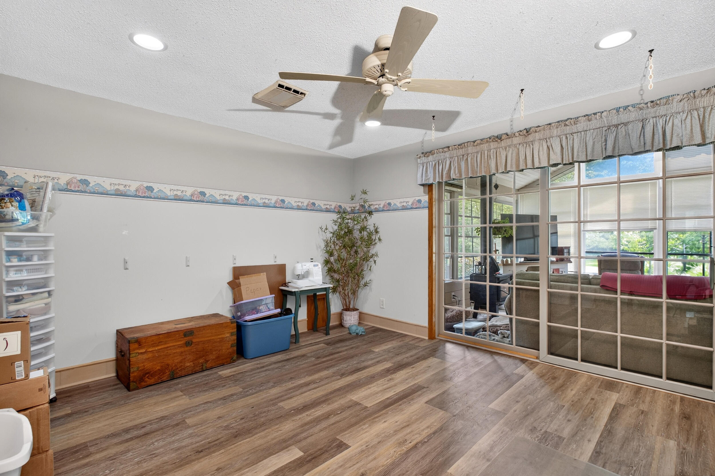4240 Snow Road Property Photo 14