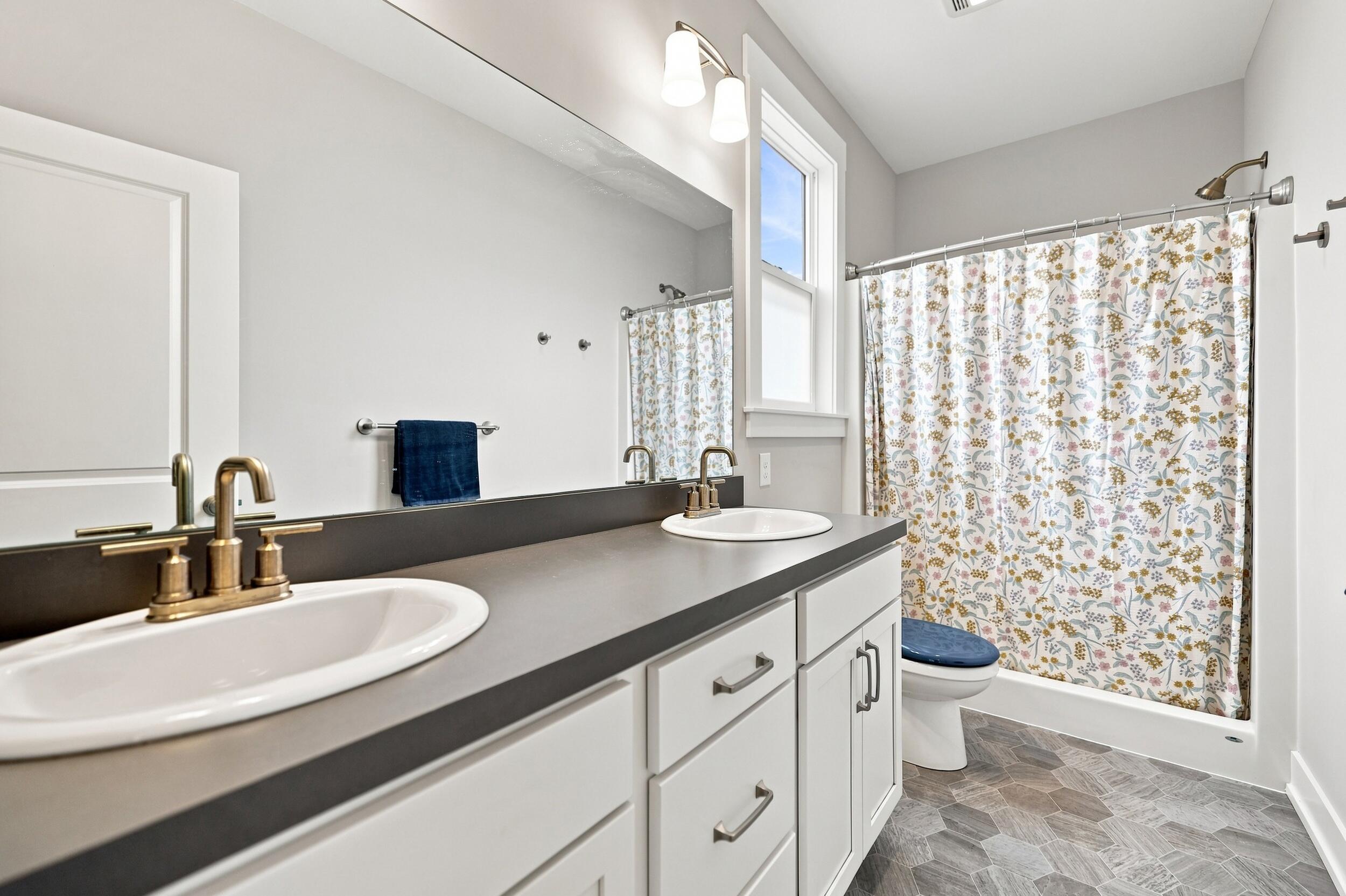 6927 Caliburn Drive Se Property Photo 21