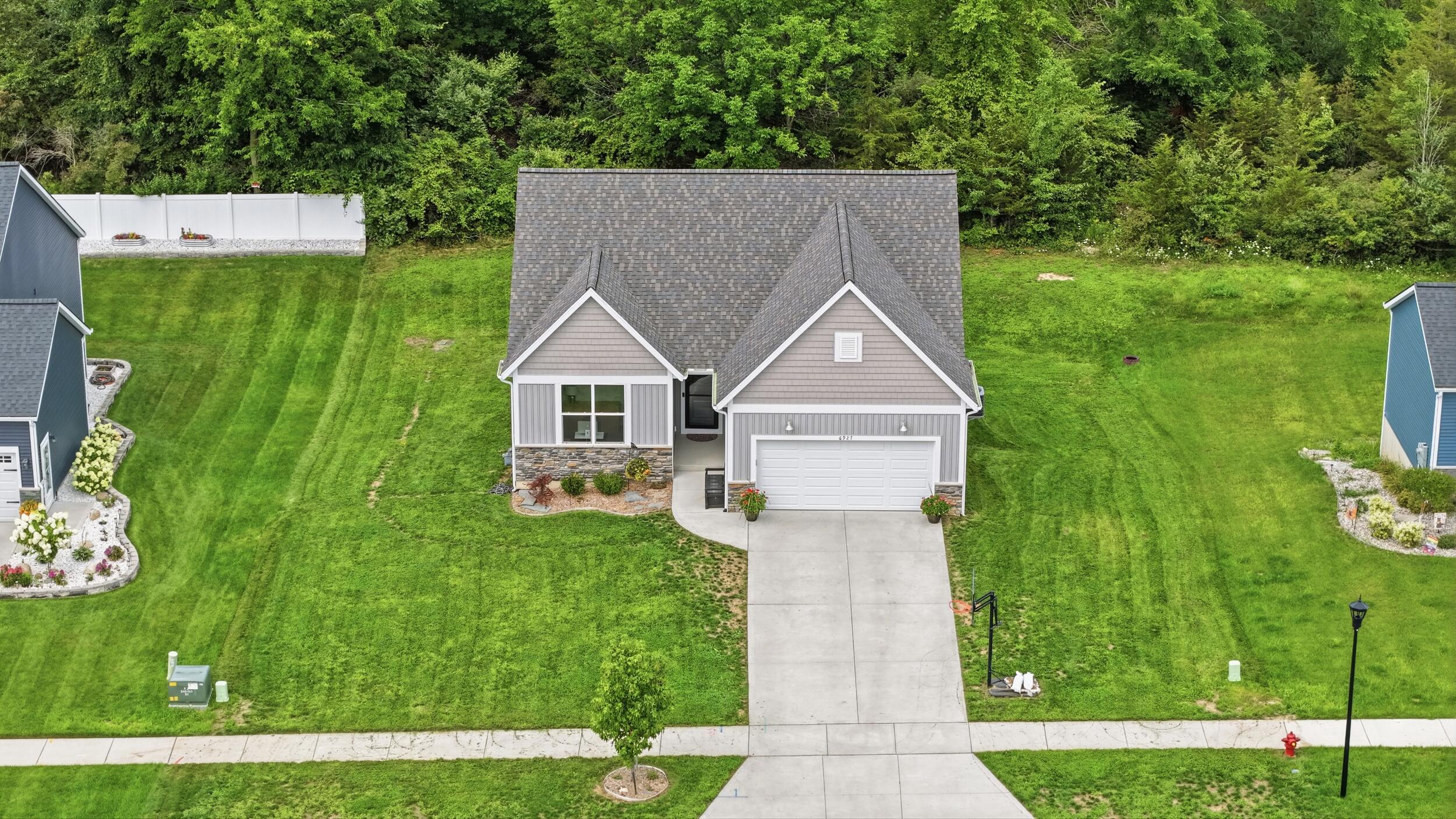 6927 Caliburn Drive Se Property Photo 39