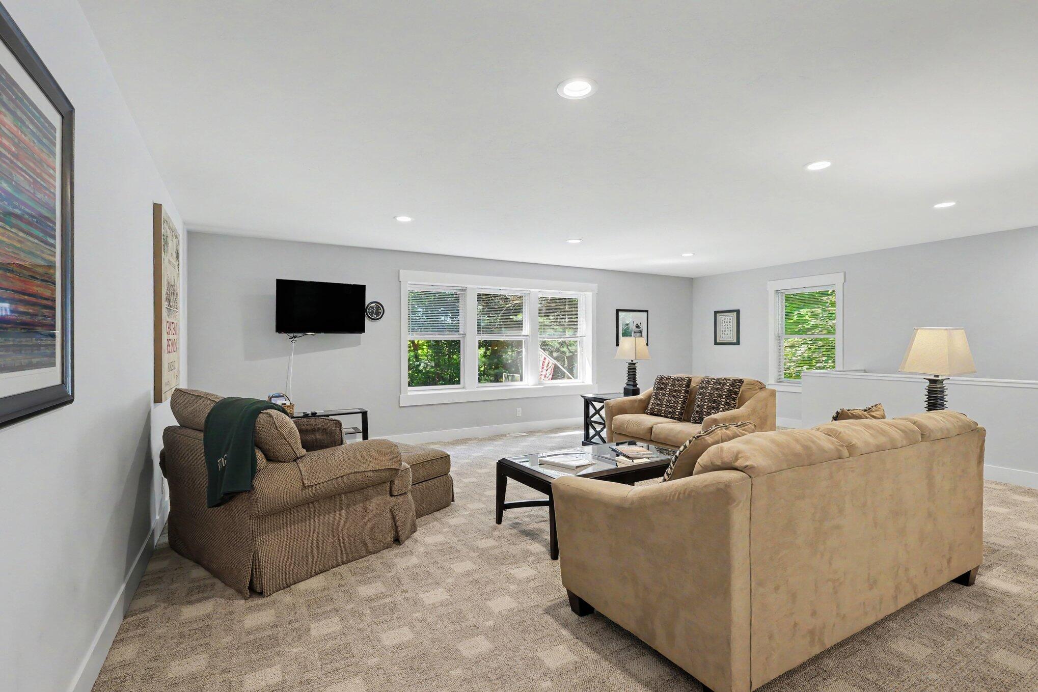 17477 Serenity Court Property Photo 7