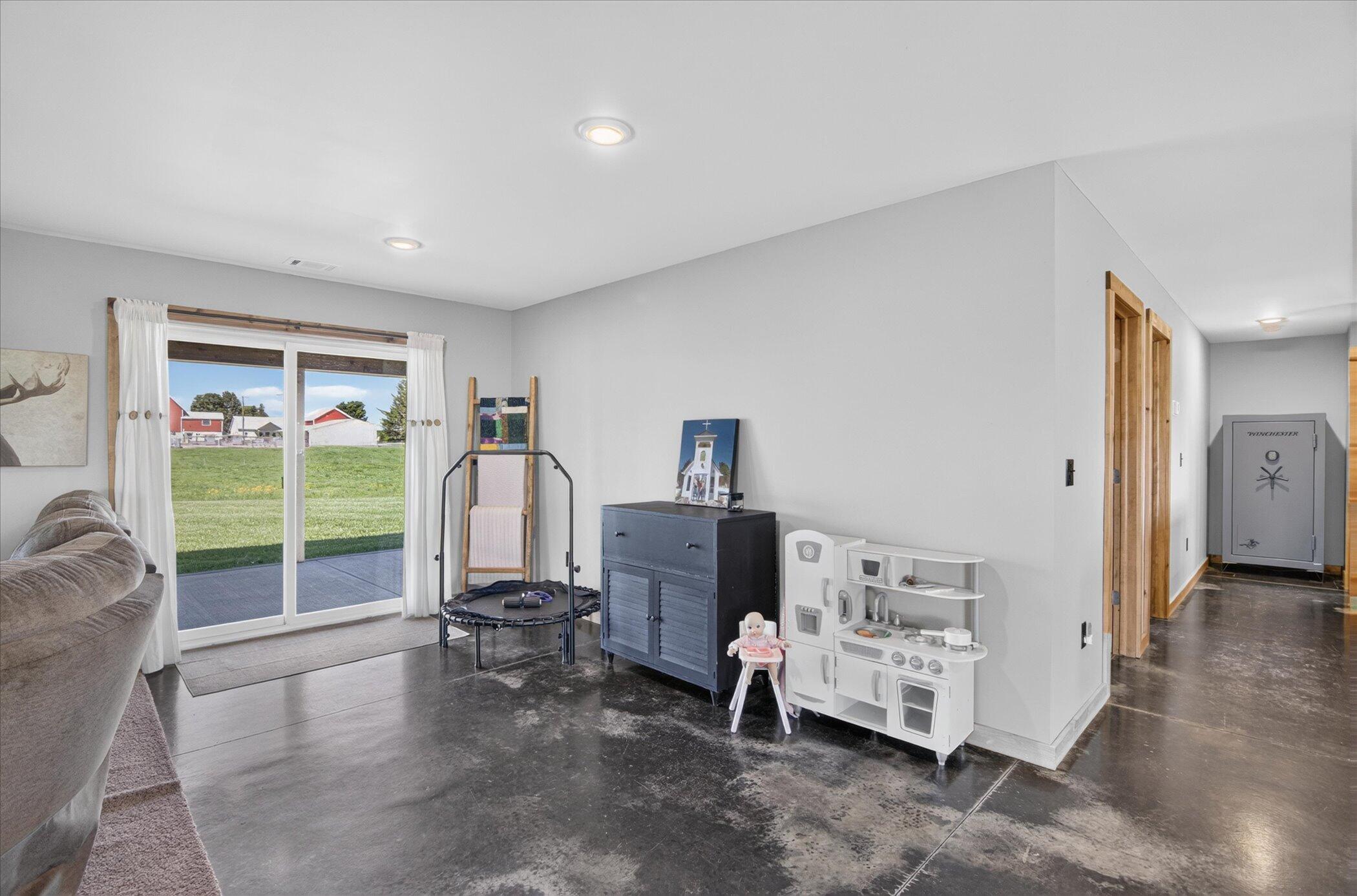 13951 Lane Road Property Photo 15