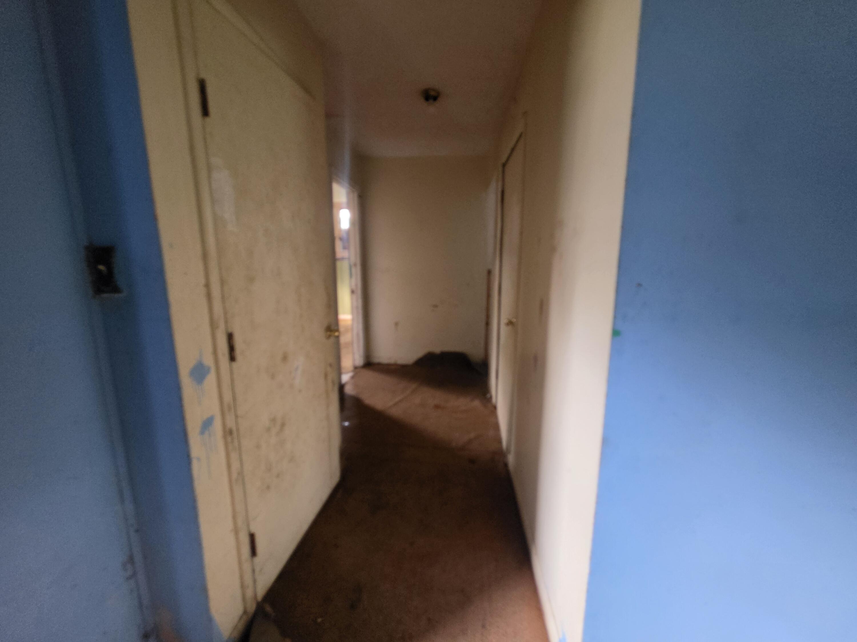 100 Clinton Street Property Photo 18