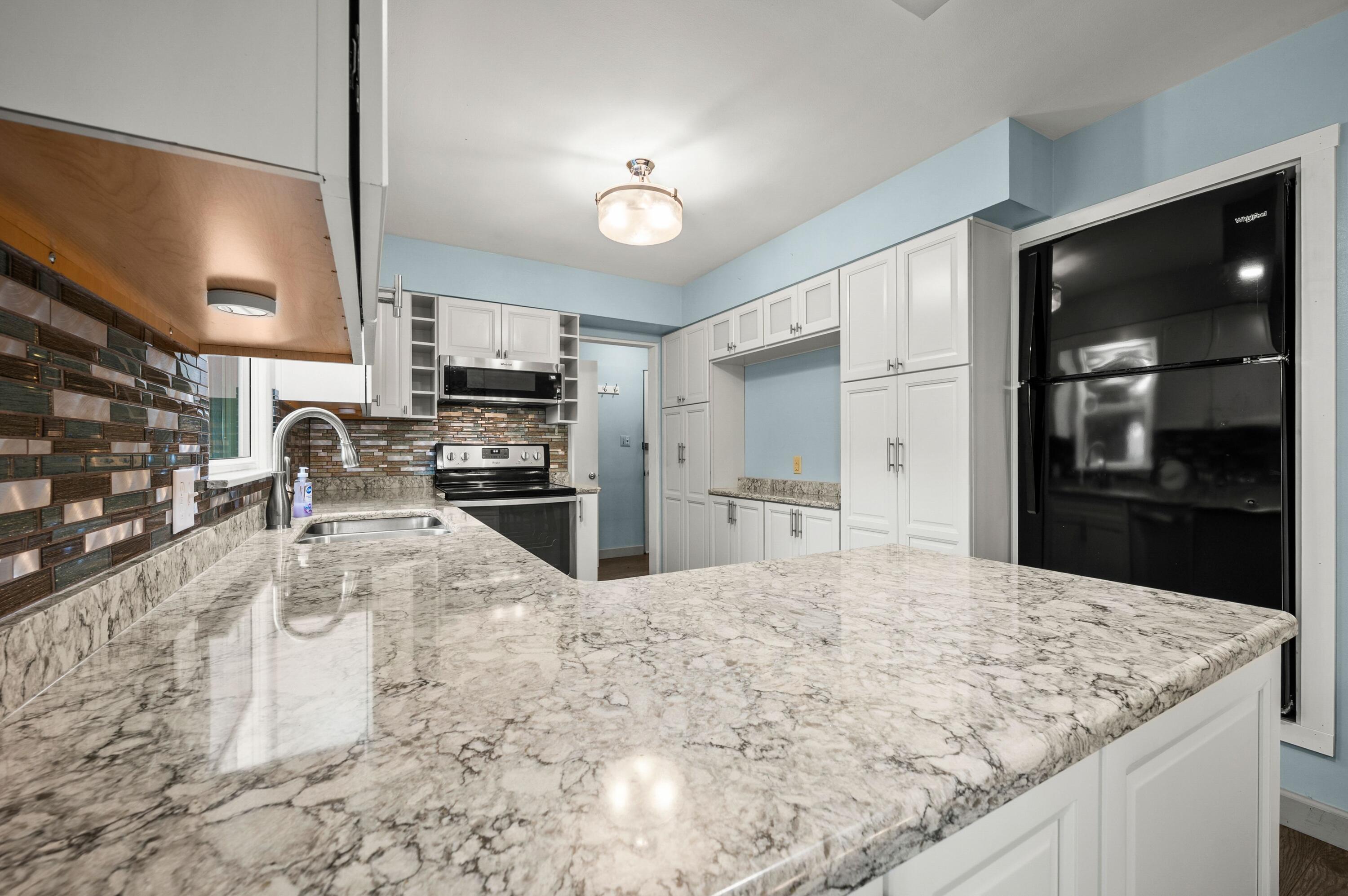 2987 E Windsor Drive Property Photo 12