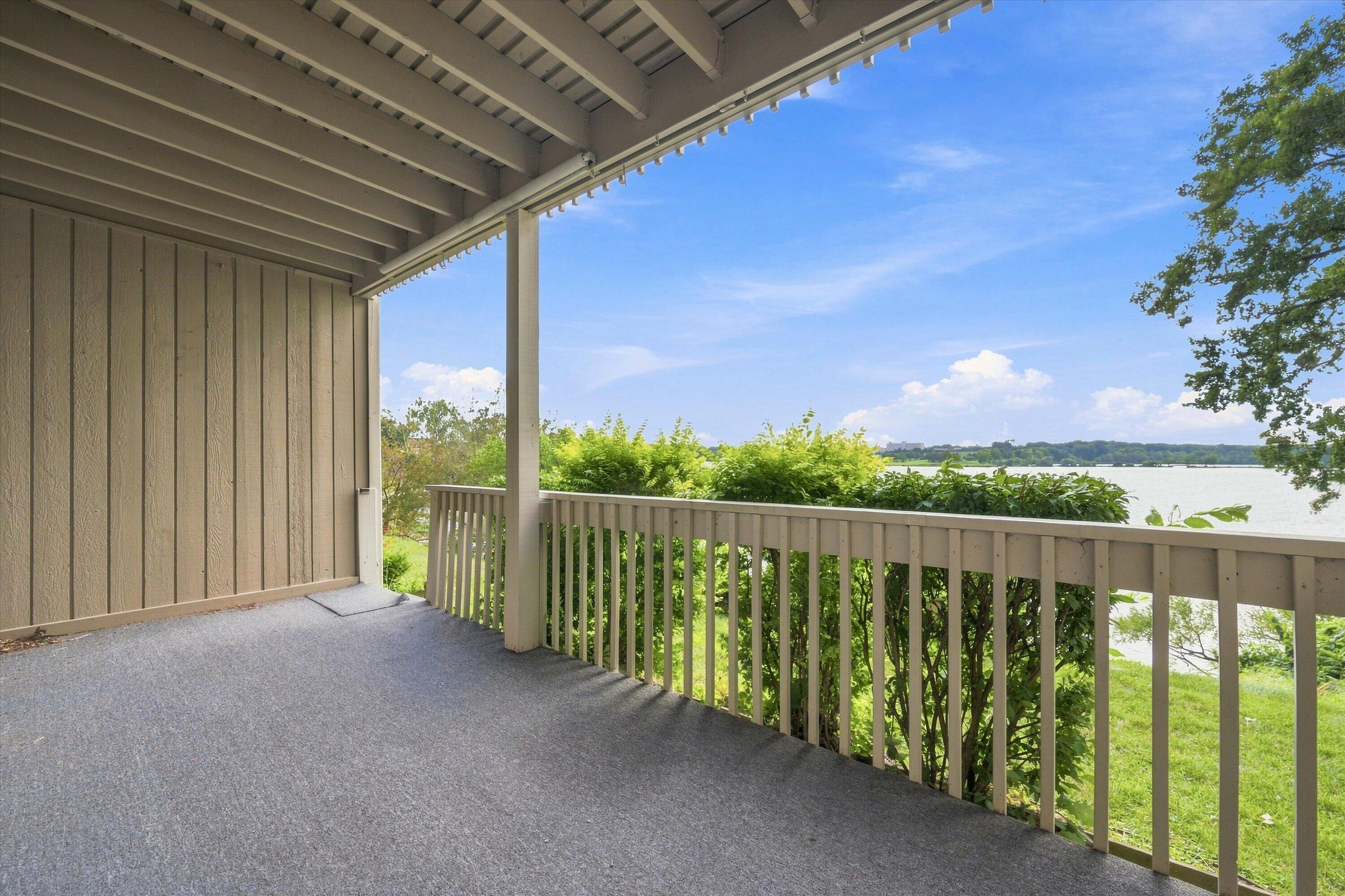 893 Cliffs Drive 107 Property Photo 20