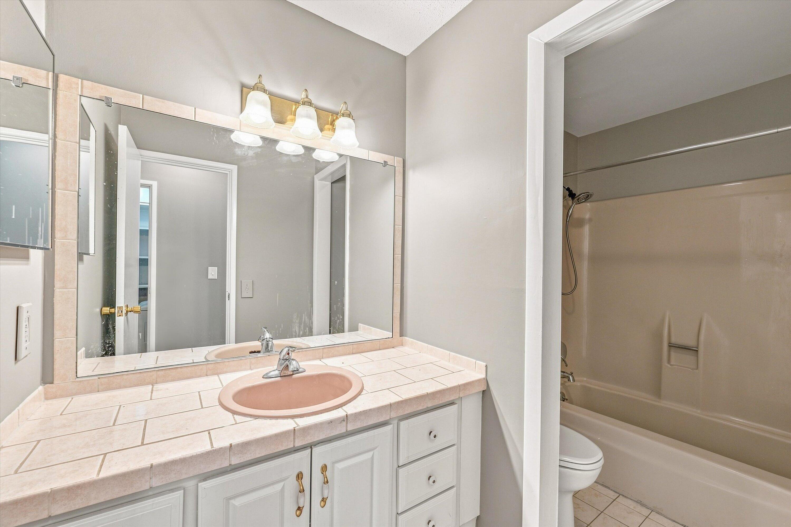 893 Cliffs Drive 107 Property Photo 29