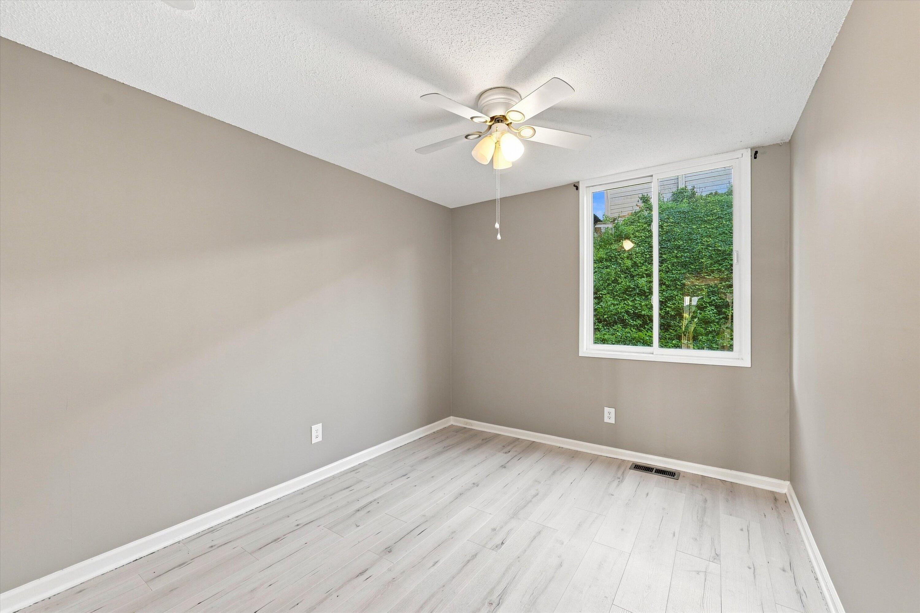 893 Cliffs Drive 107 Property Photo 30