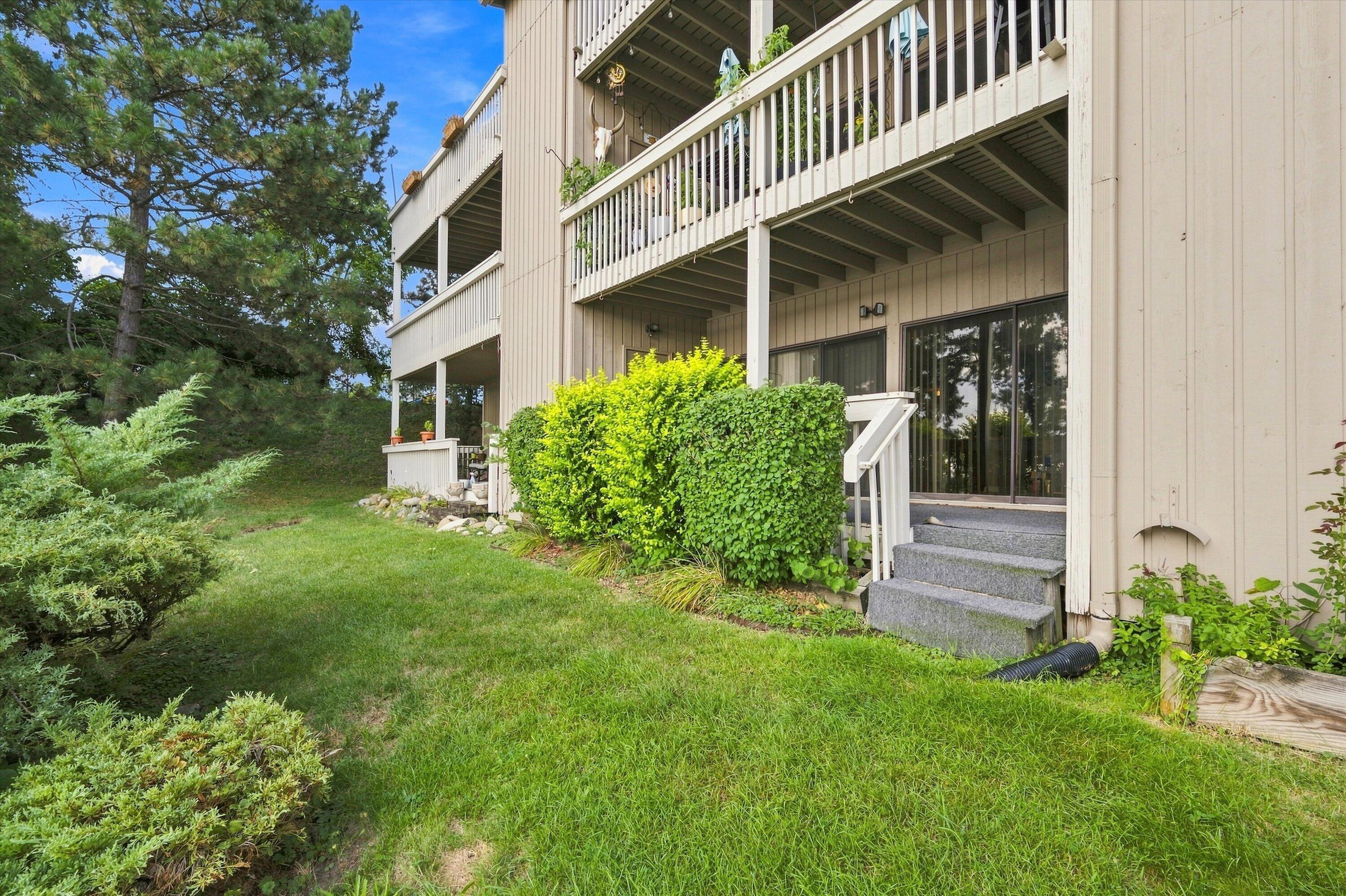 893 Cliffs Drive 107 Property Photo 33