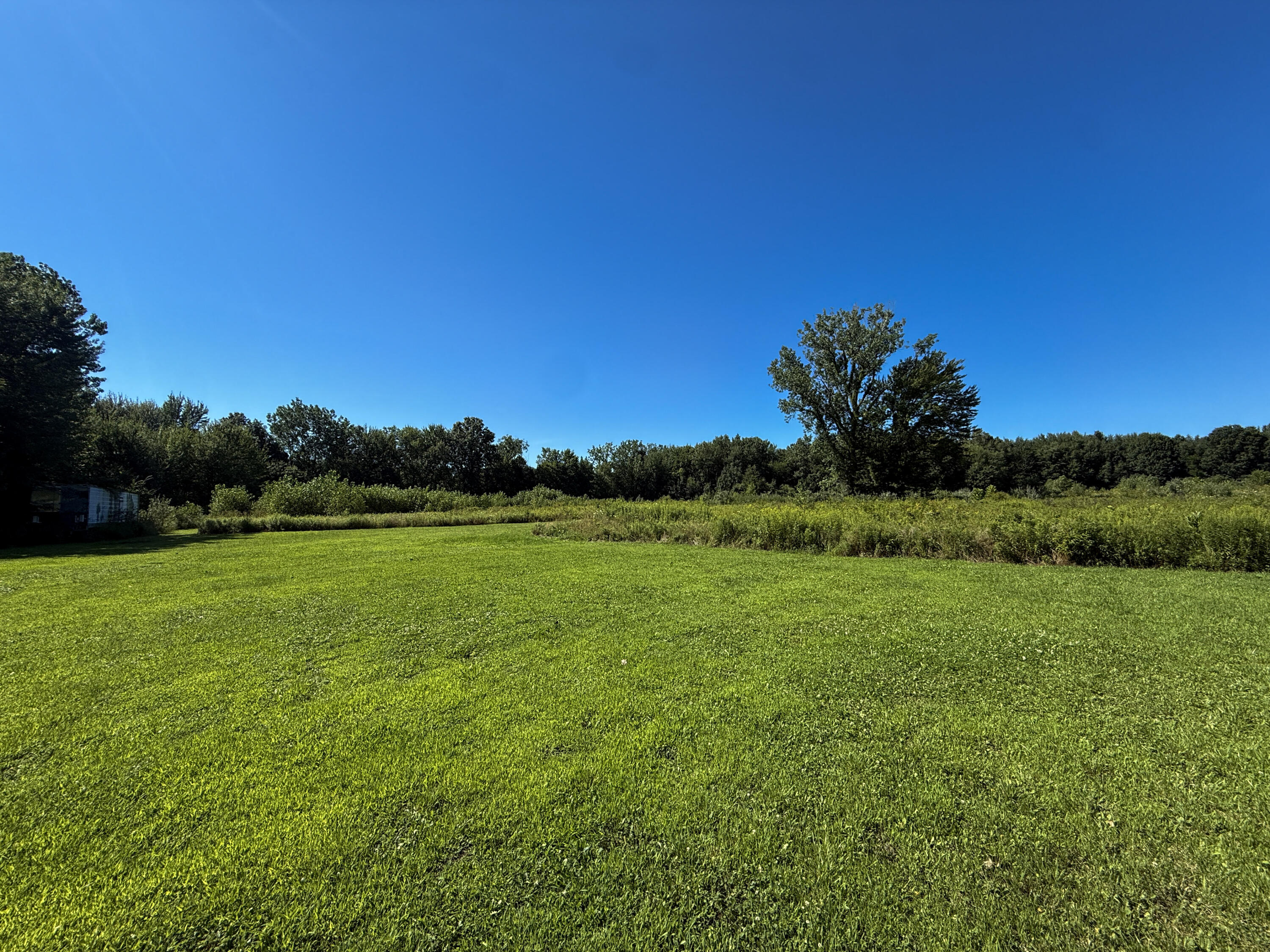 2661 E Empire Avenue Property Photo 23