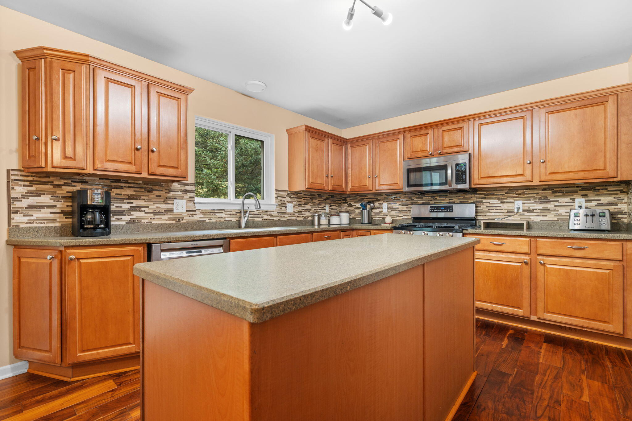 2240 Indian Creek Circle Property Photo 7