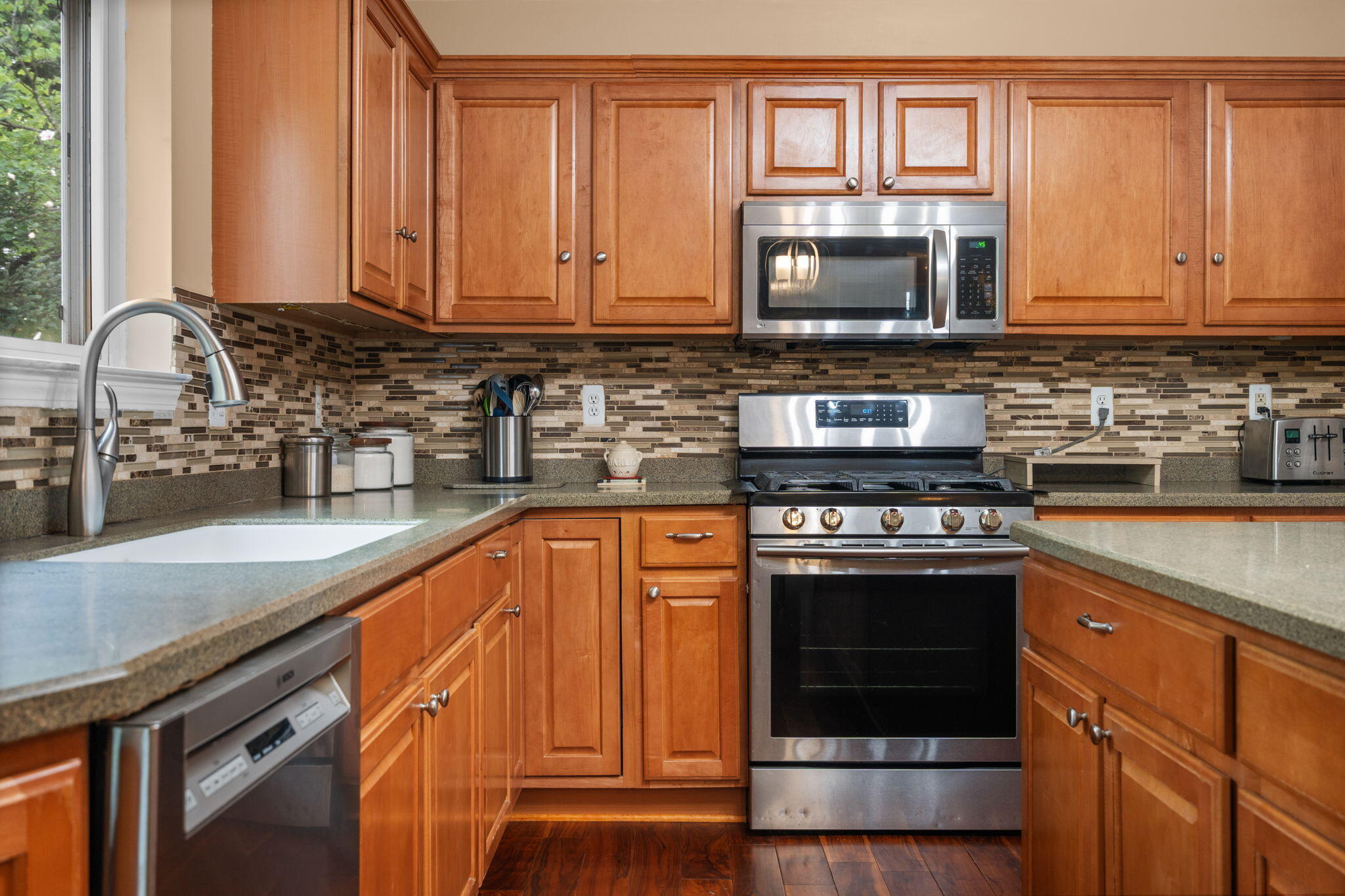 2240 Indian Creek Circle Property Photo 9