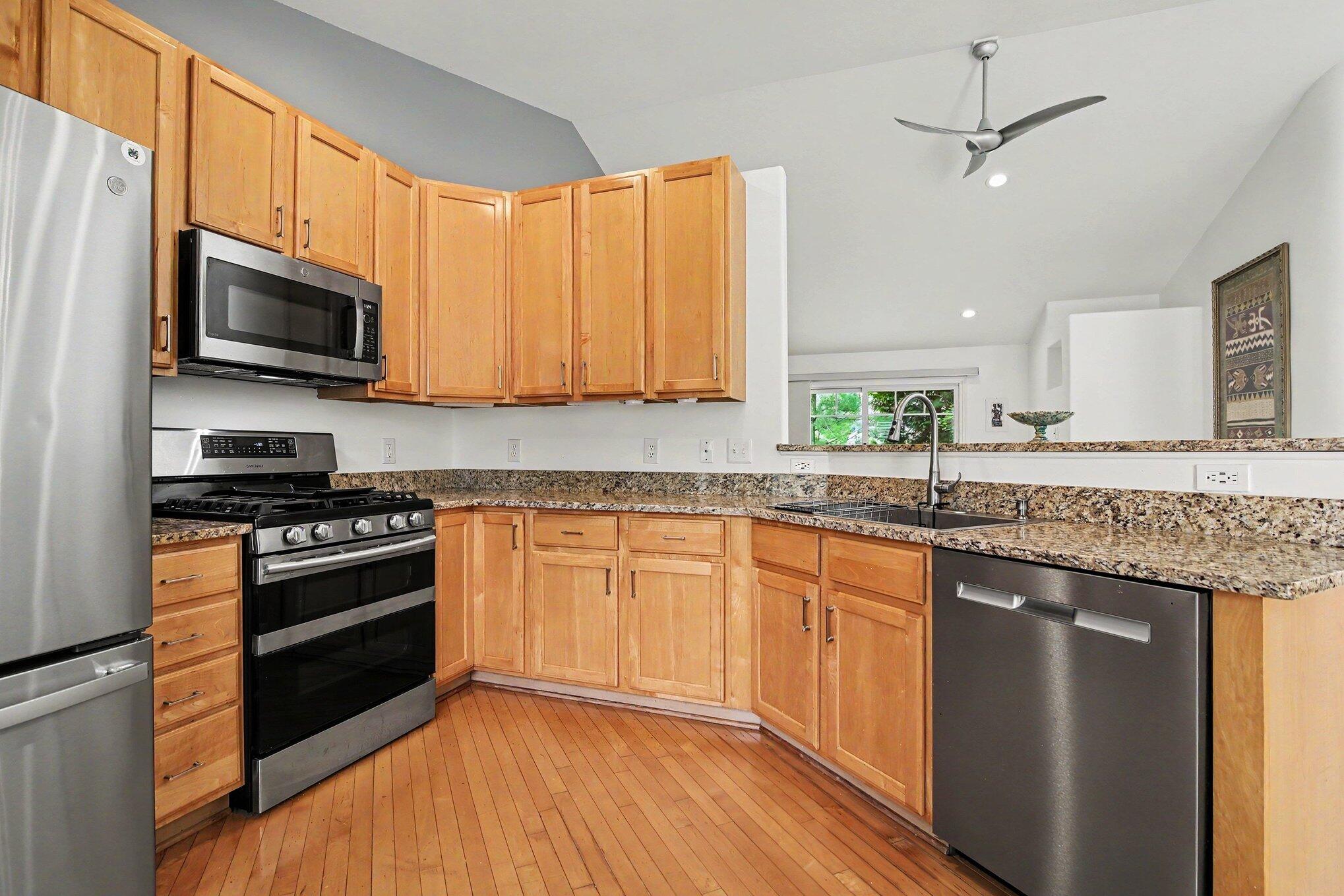 4023 Boulder Pond Drive Property Photo 6