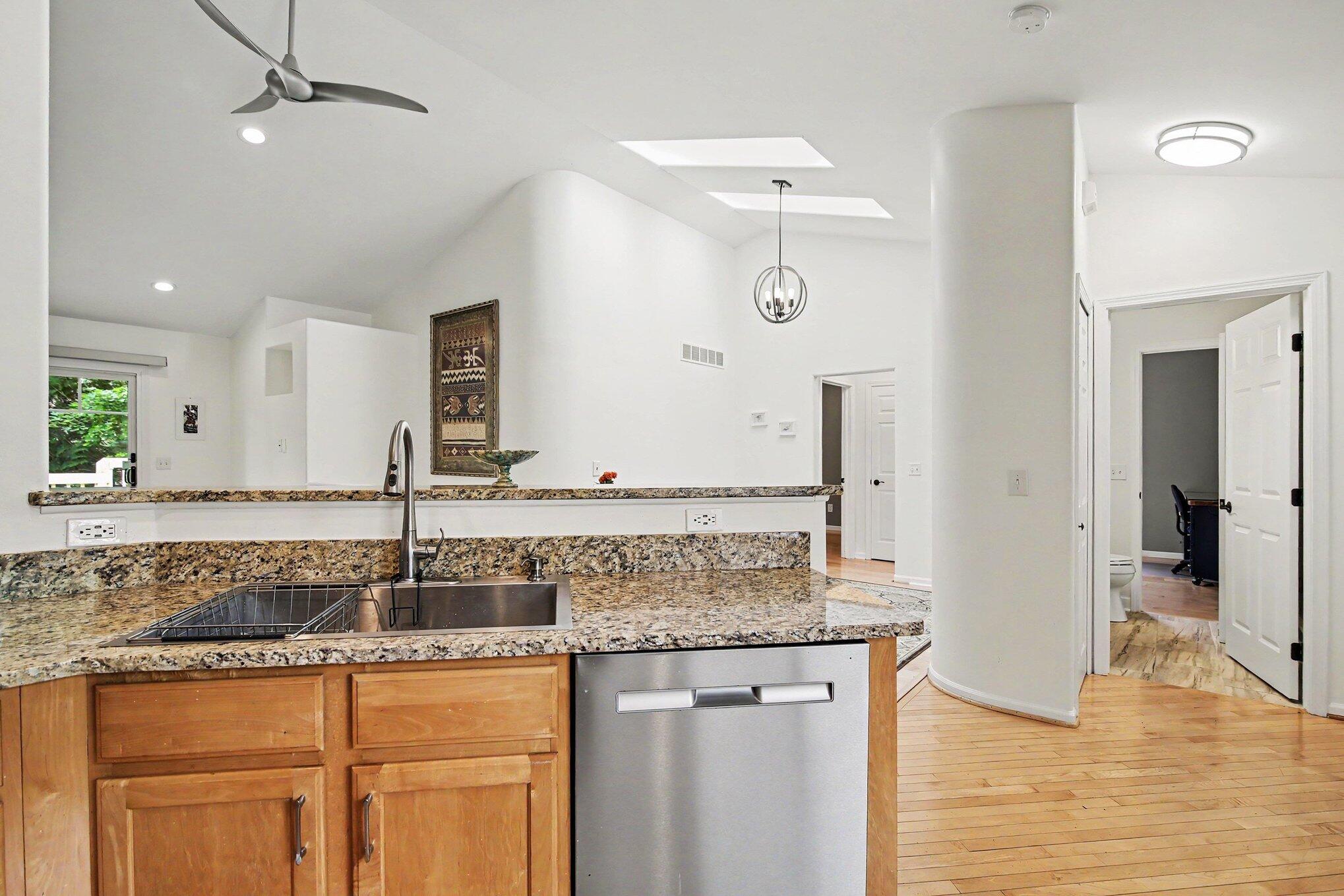 4023 Boulder Pond Drive Property Photo 8