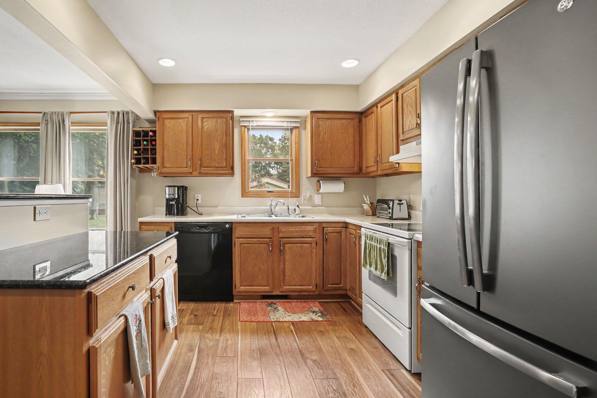 56695 Chippewa Drive Property Photo 8