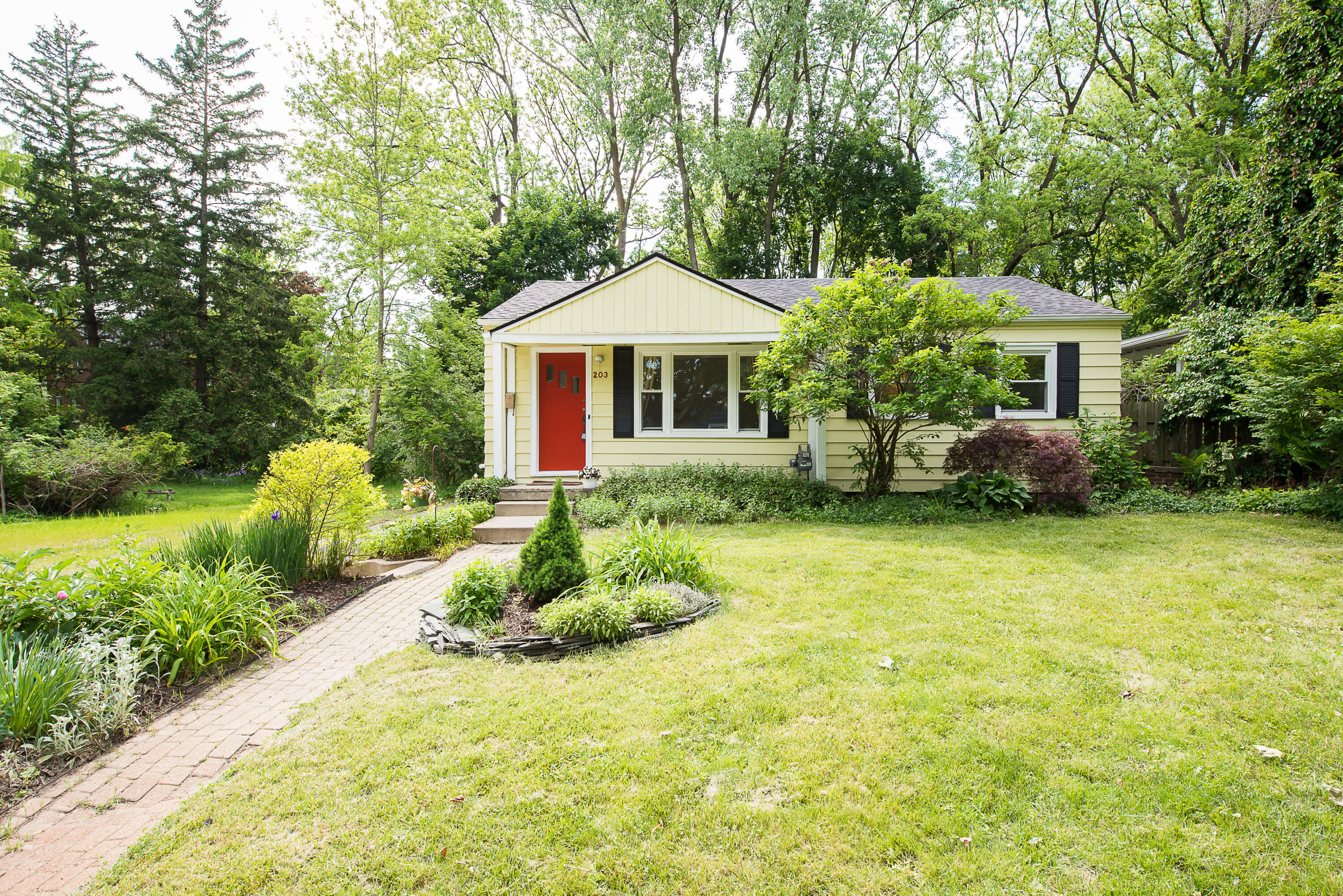 203 Doty Avenue Property Photo 1