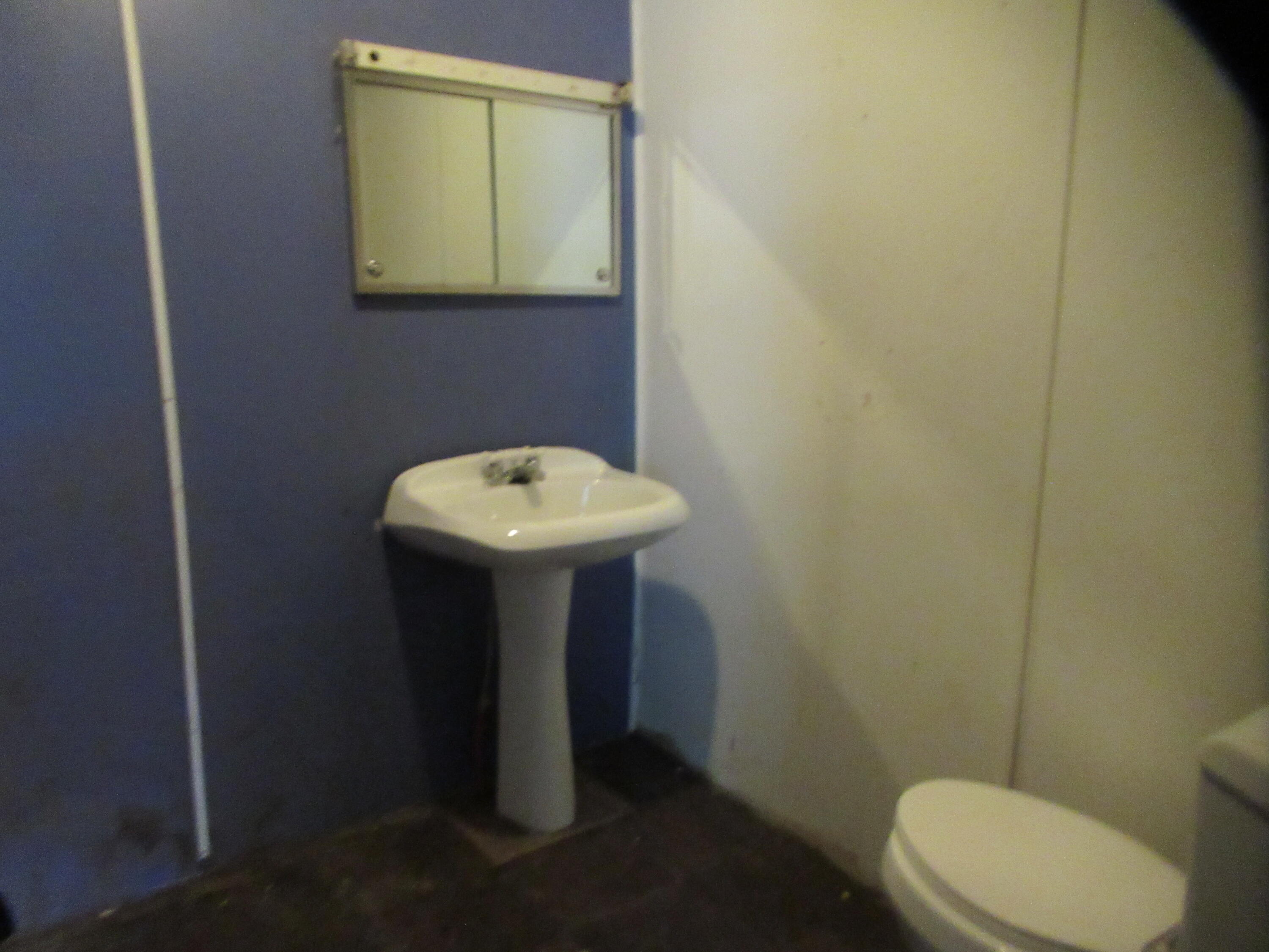 437 N Broadway Street Property Photo 10