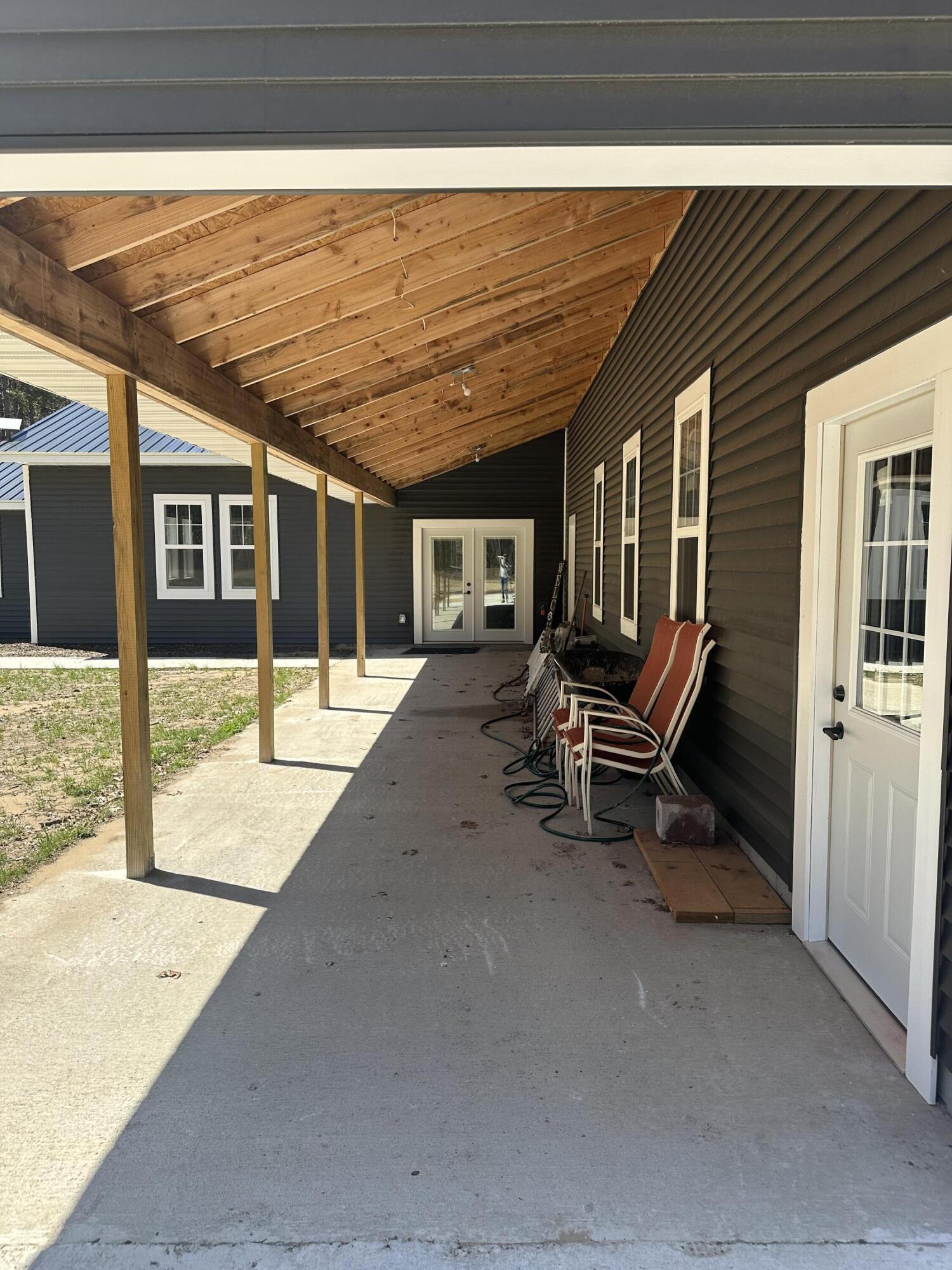 604 W Beaver Road Property Photo 11