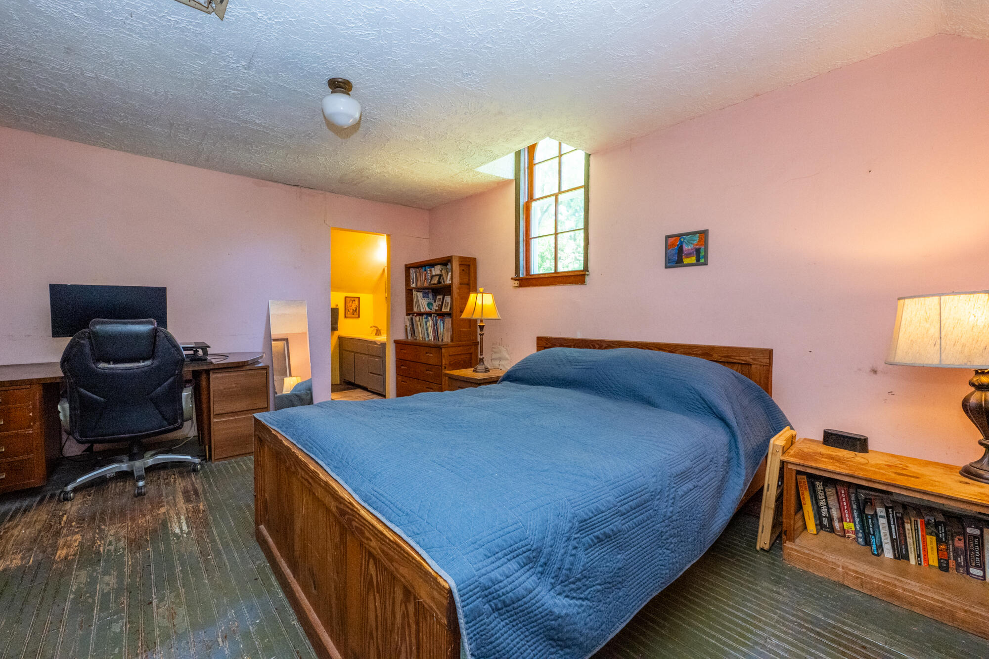 8890 Territorial Road Property Photo 16