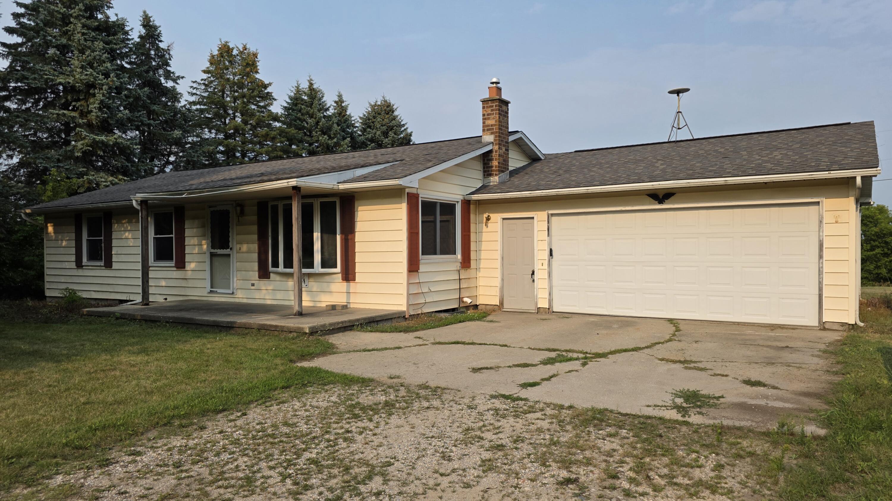 4545 S Rolland Road Property Photo 1