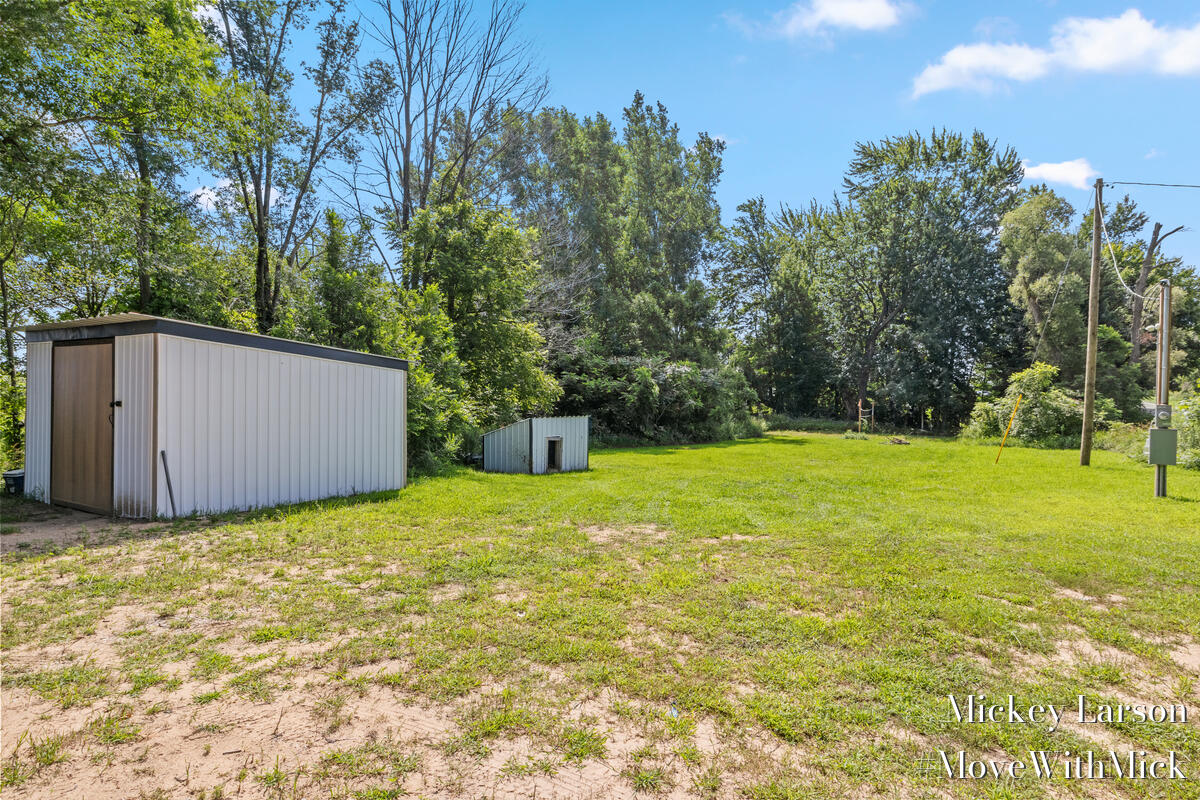 12960 Alger Road Property Photo 3