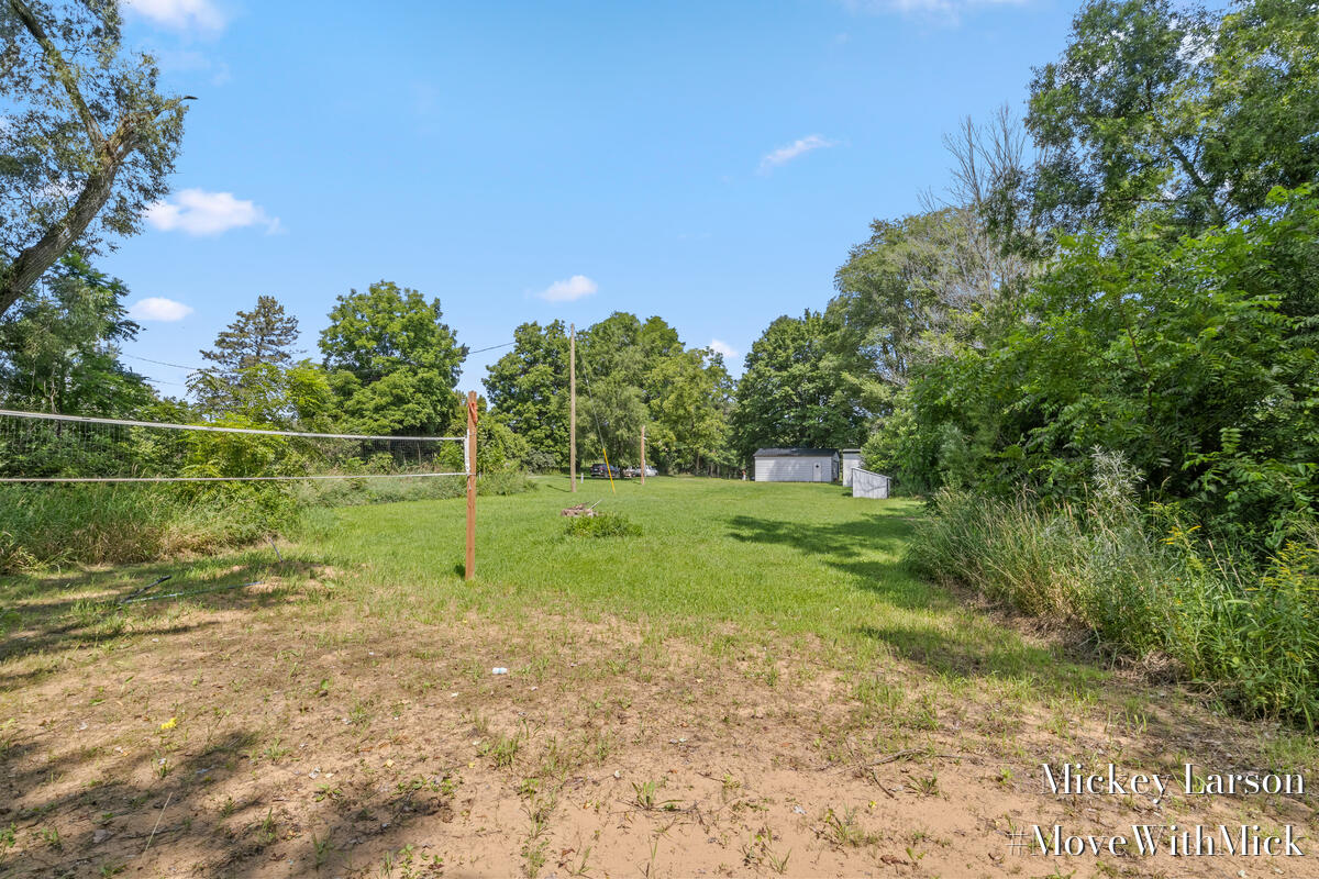 12960 Alger Road Property Photo 4