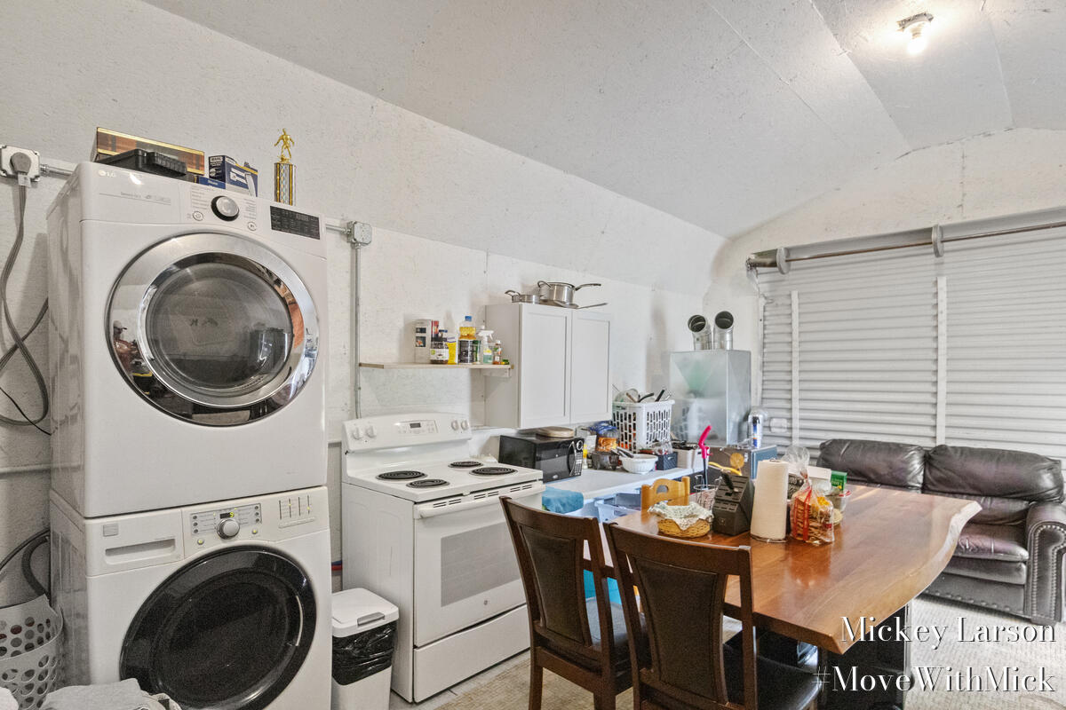 12960 Alger Road Property Photo 7