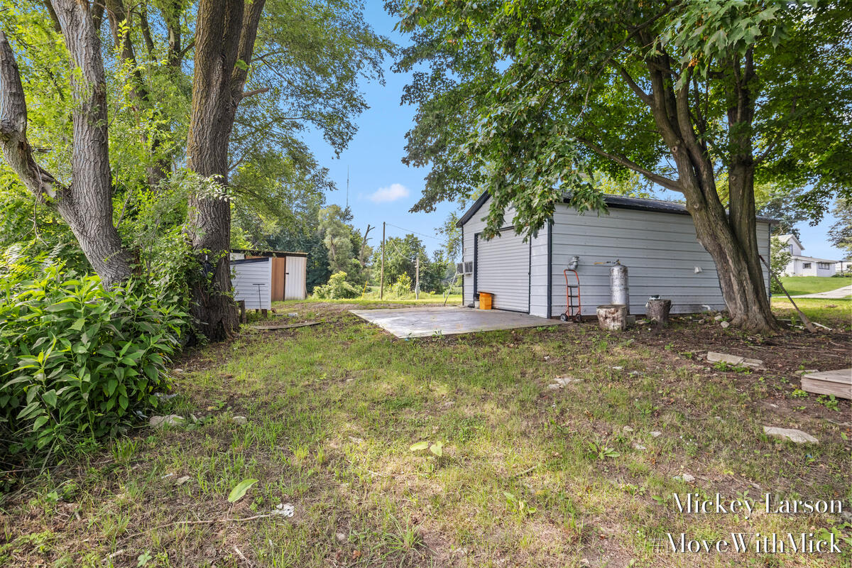 12960 Alger Road Property Photo 14