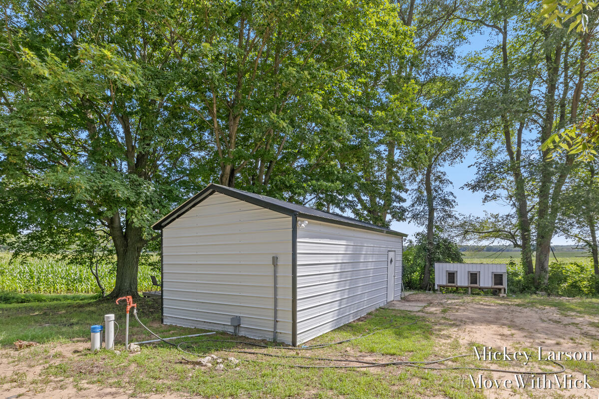12960 Alger Road Property Photo 17