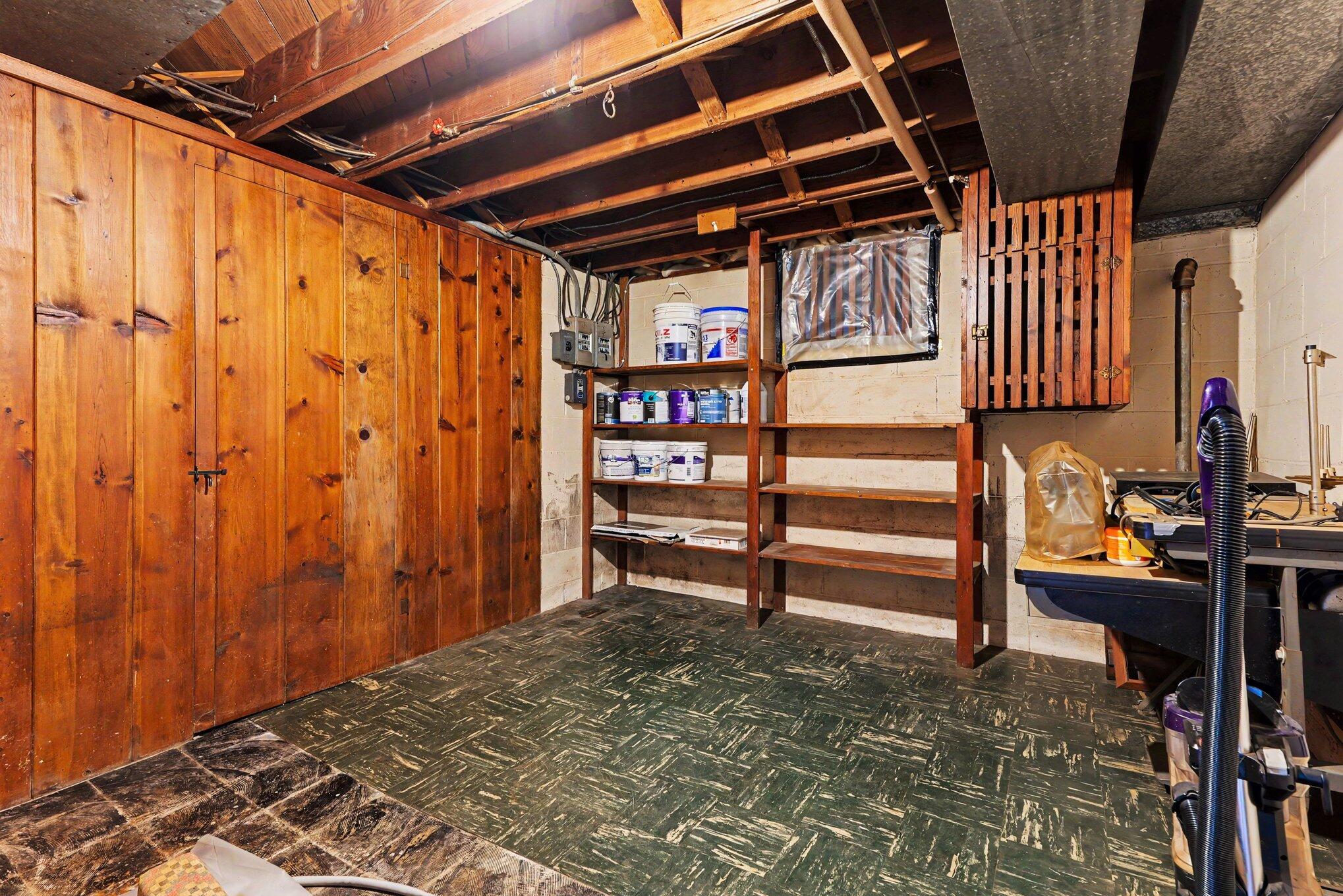 1725 Avalon Avenue Property Photo 24