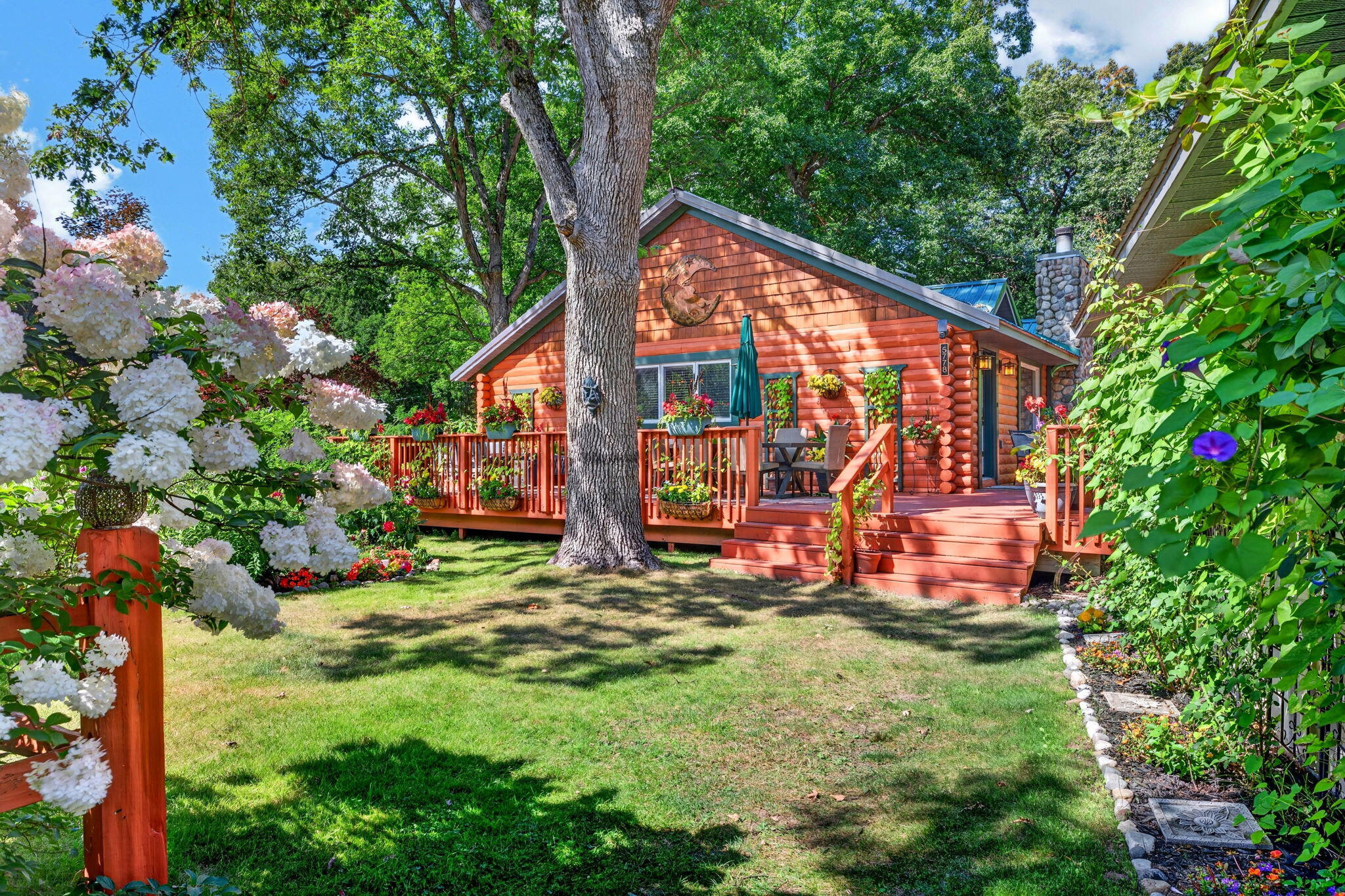 5778 E Shores Drive Property Photo 1