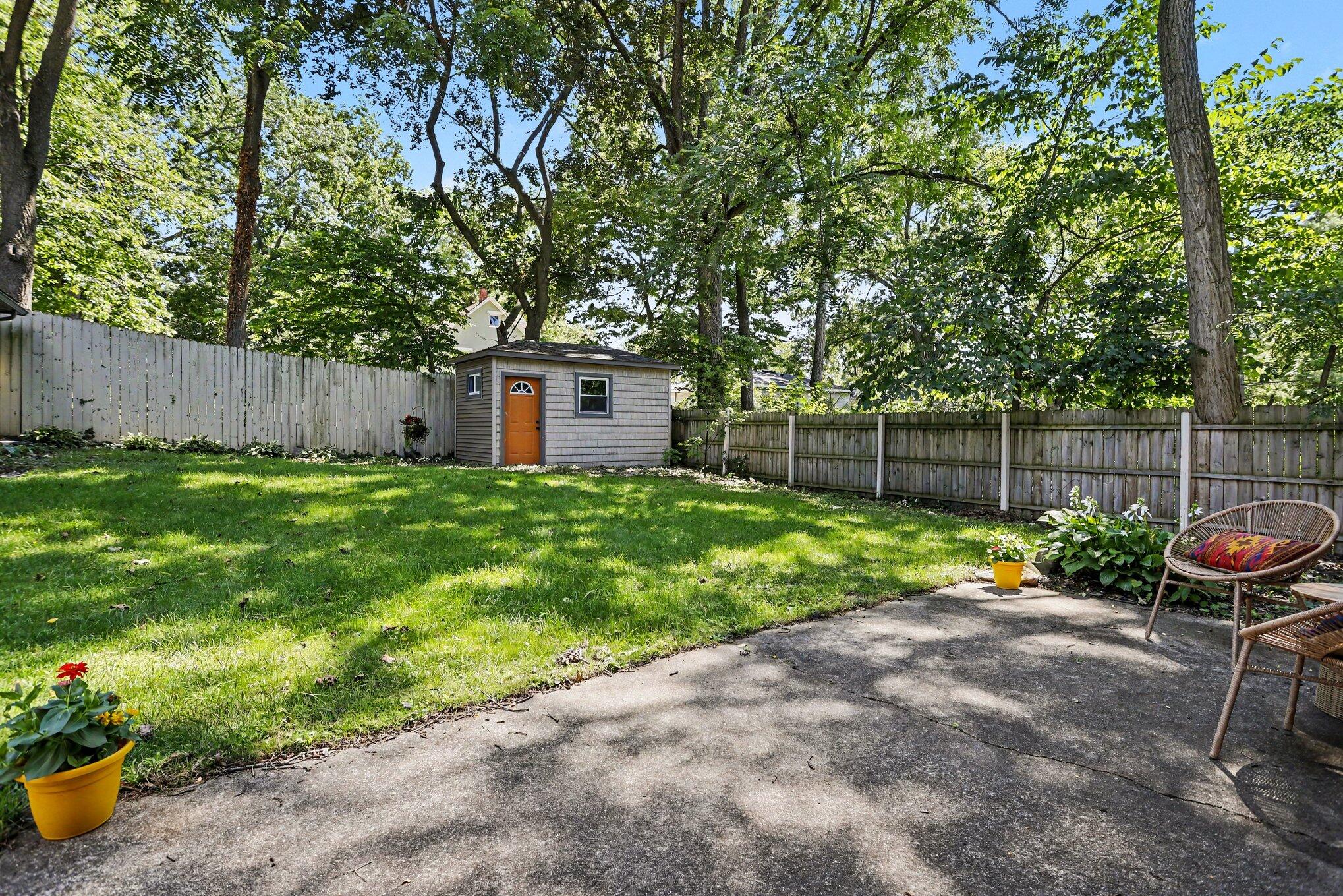 129 S Berkley Street Property Photo 22