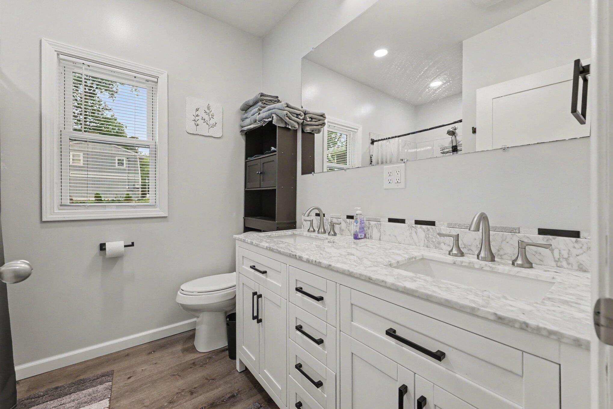 6319 Woods Trail Drive Property Photo 17