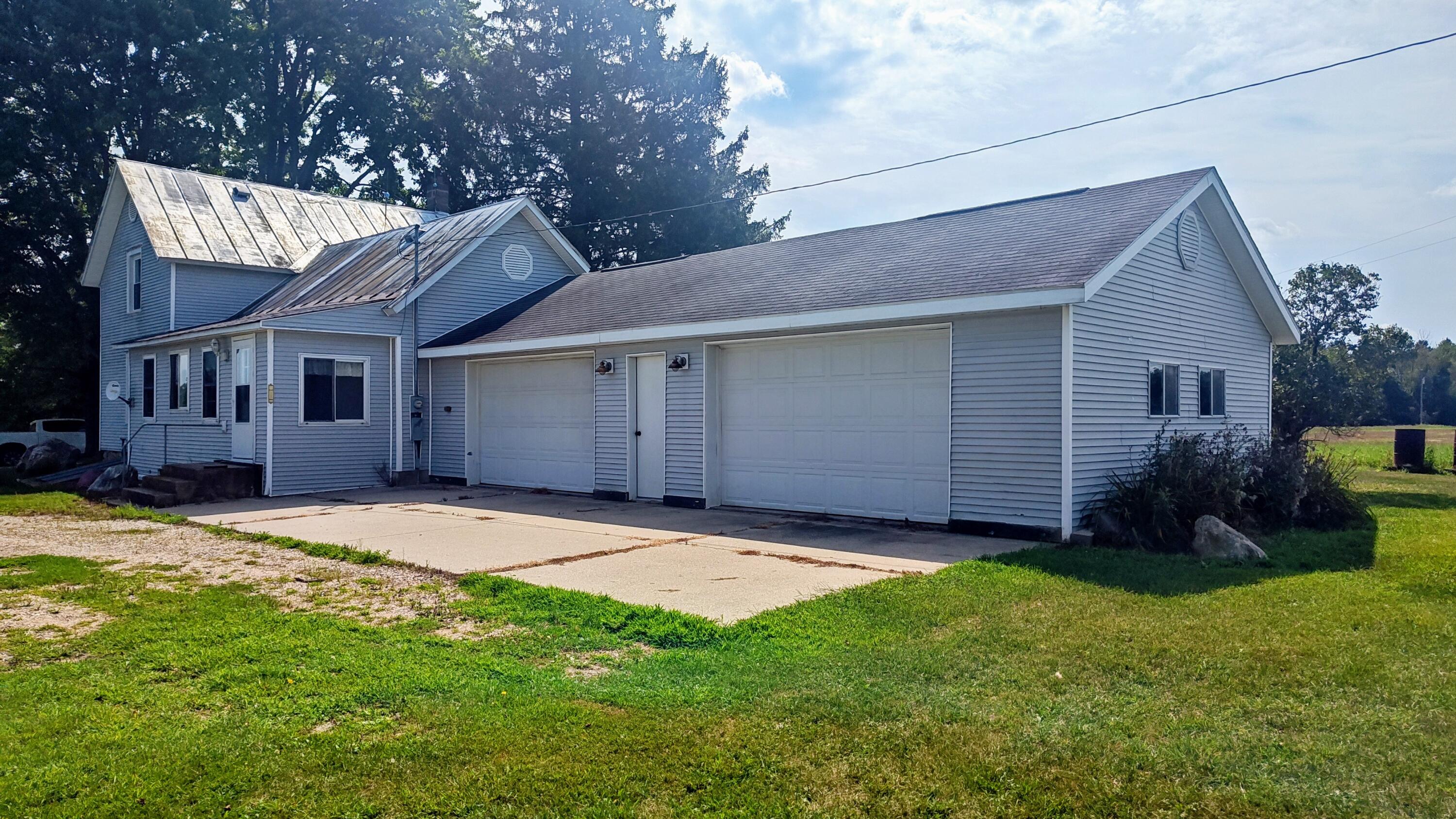 1266 S Lake Road Property Photo 1