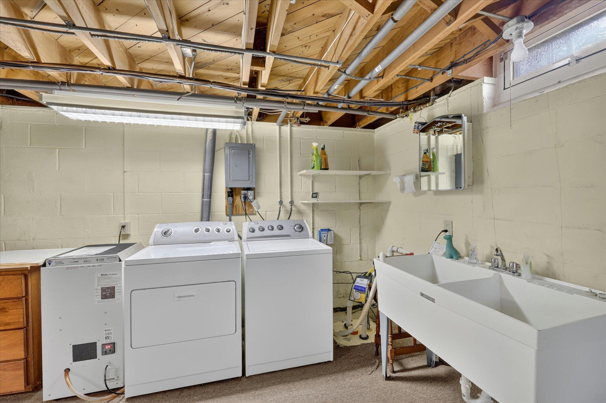 1920 Langley Avenue Property Photo 27