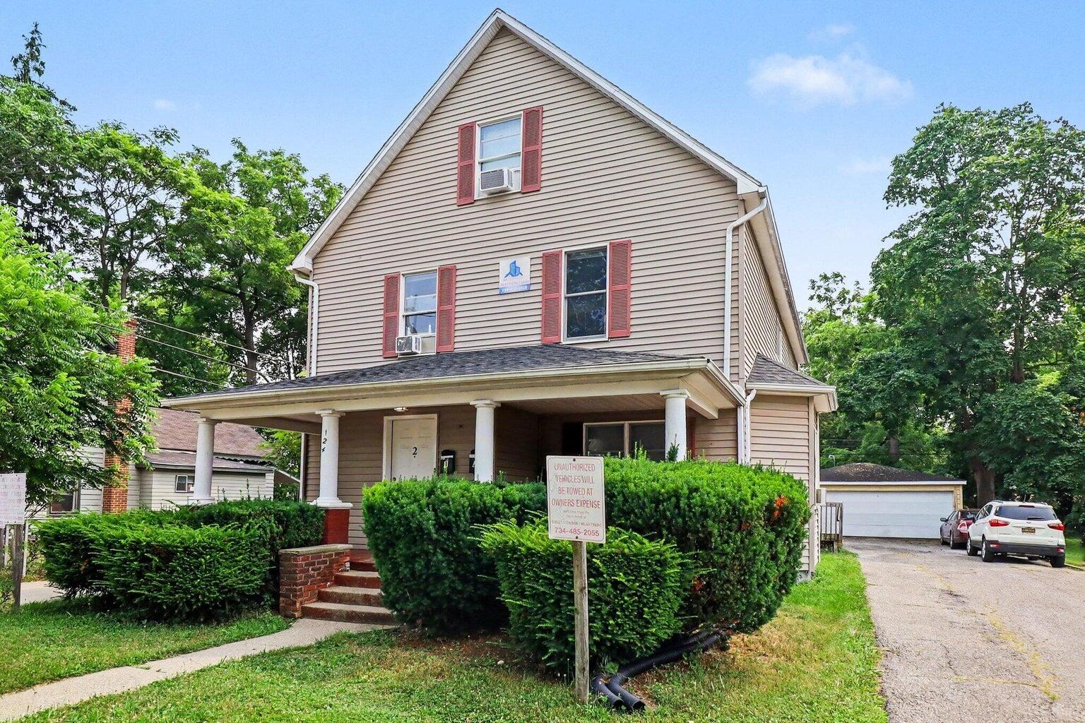 615 Pearl Street Property Photo 4