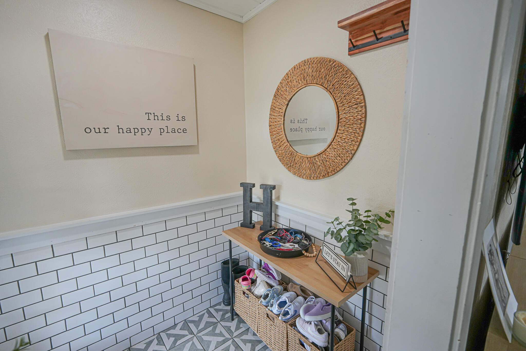 545 N Hemlock Street Property Photo 25