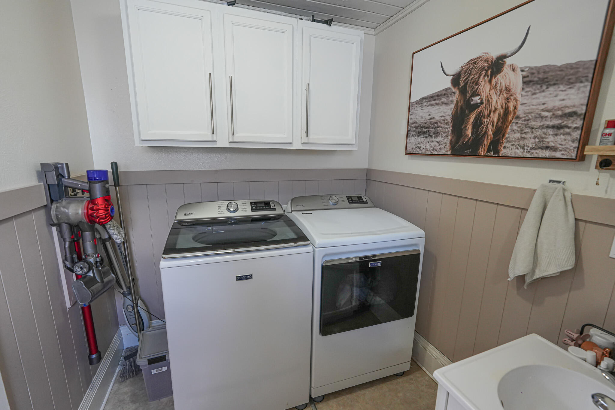 545 N Hemlock Street Property Photo 41