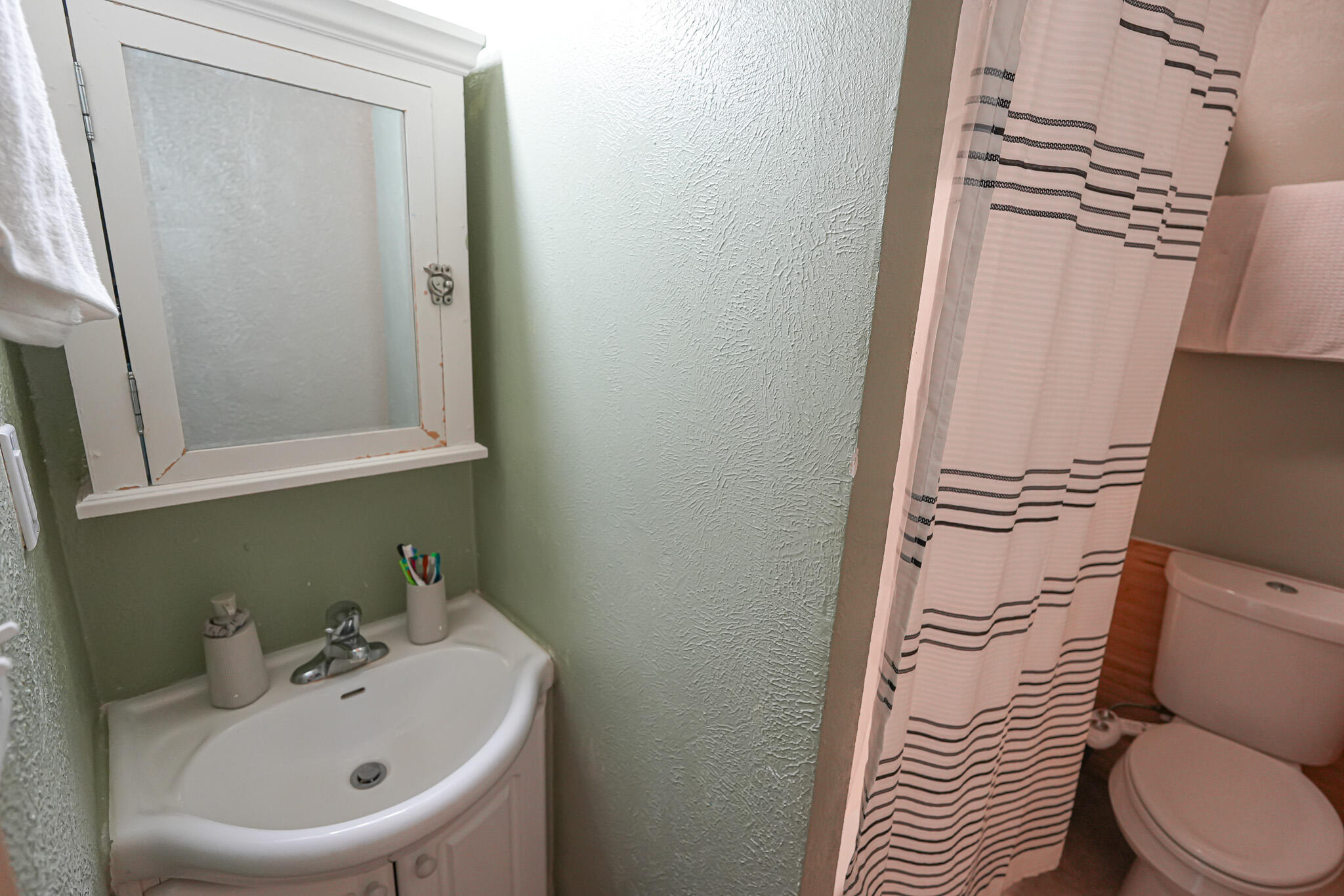 545 N Hemlock Street Property Photo 46