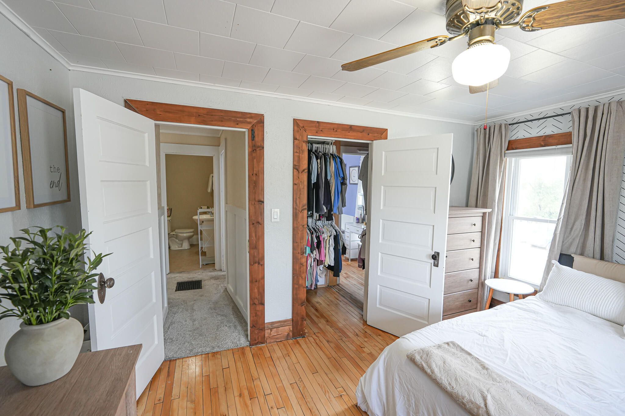 545 N Hemlock Street Property Photo 58
