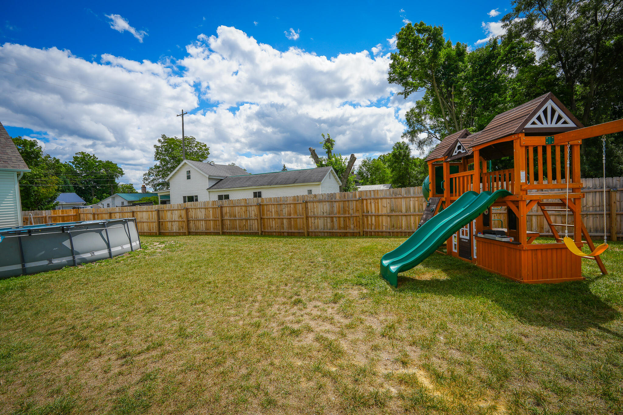 545 N Hemlock Street Property Photo 66