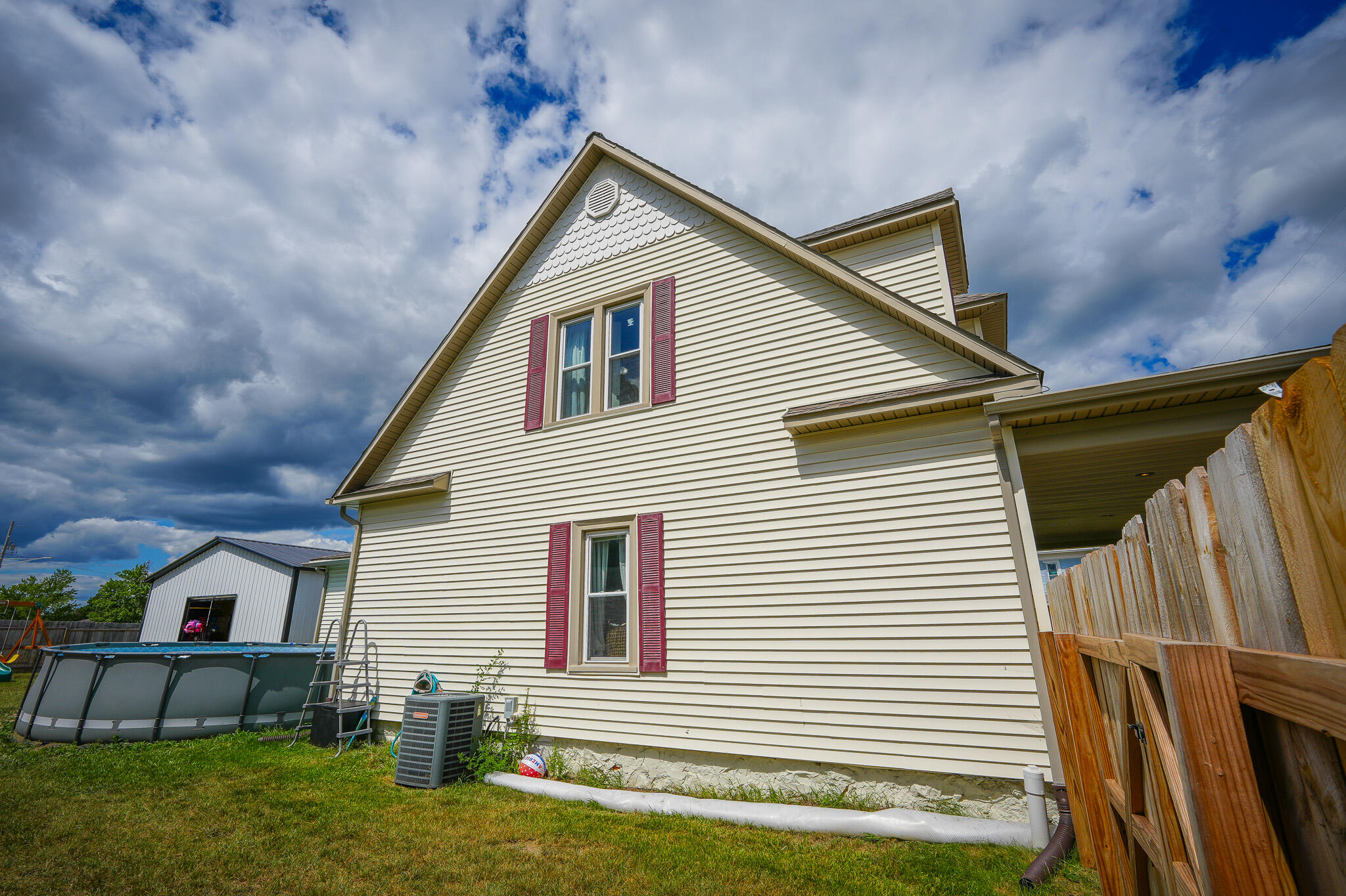 545 N Hemlock Street Property Photo 77