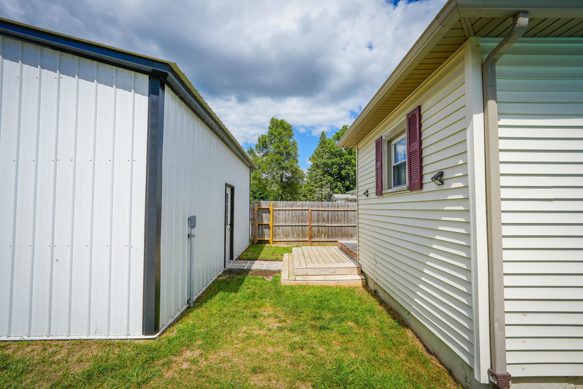 545 N Hemlock Street Property Photo 79