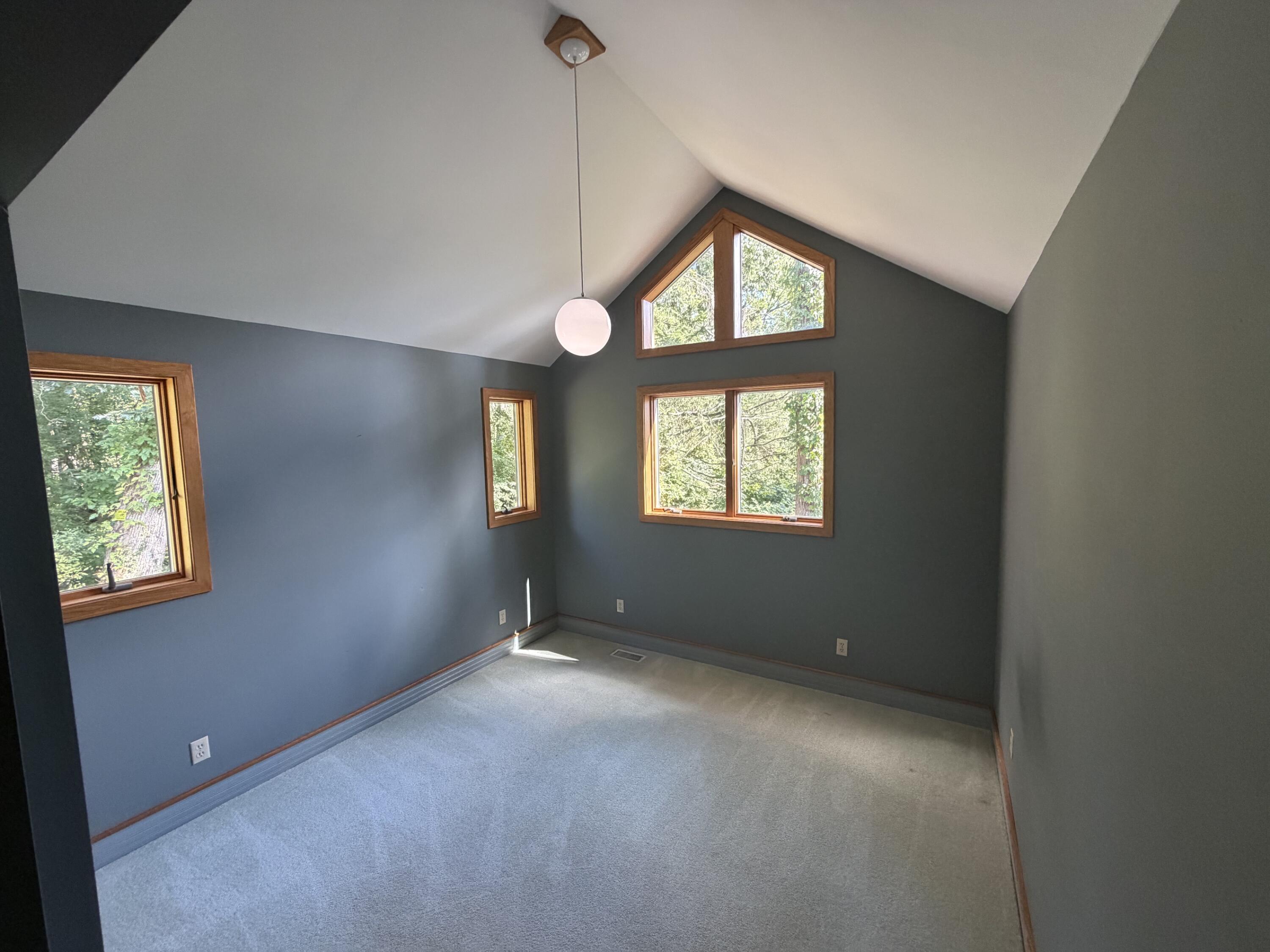 8621 Shirley Court Property Photo 6