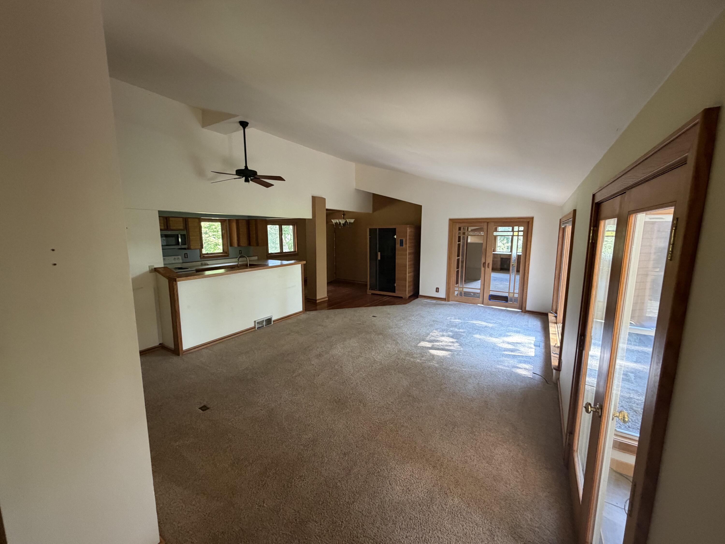 8621 Shirley Court Property Photo 13