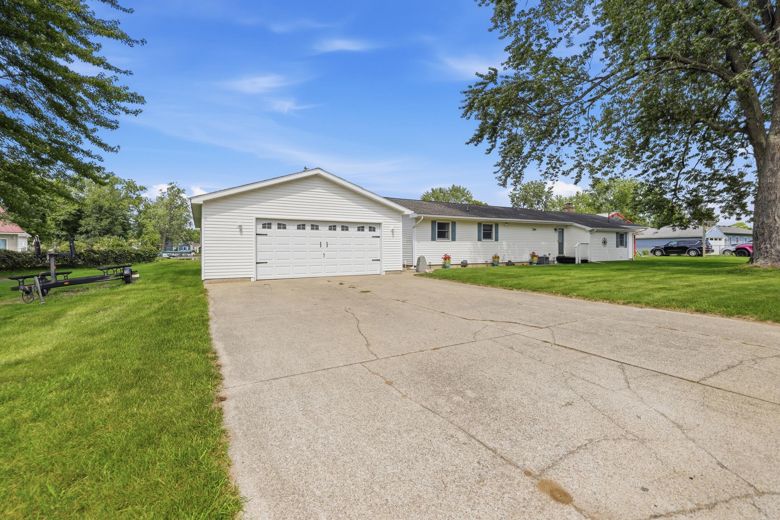 12632 Blue Lagoon Road Property Photo 2