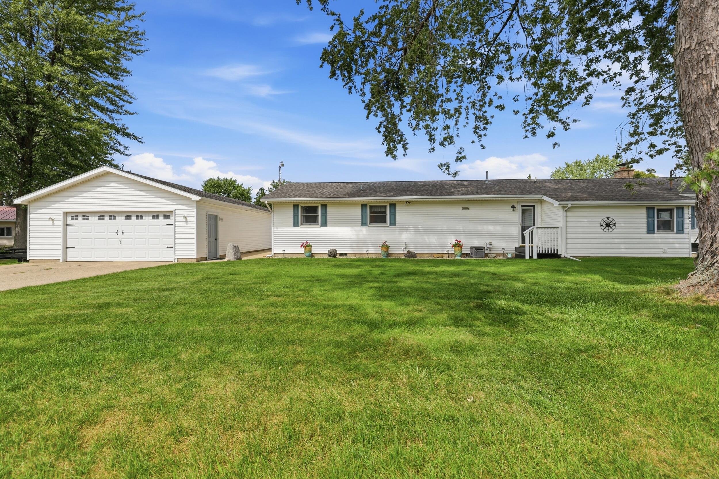 12632 Blue Lagoon Road Property Photo 3