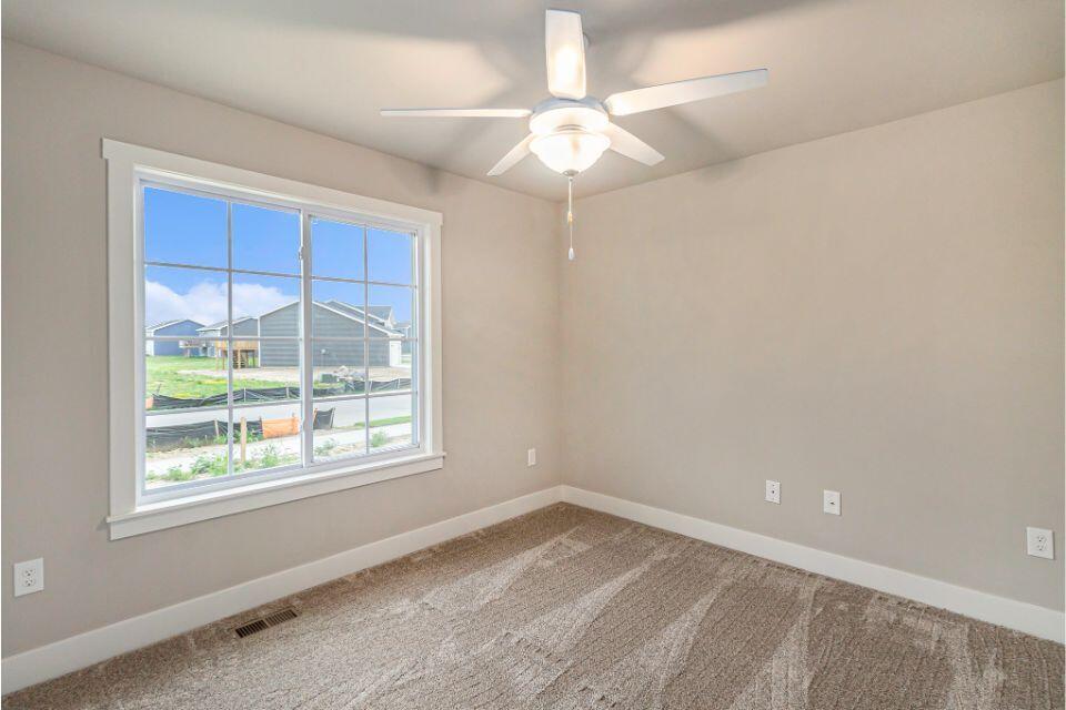 945 Ridgetop Circle Property Photo 12