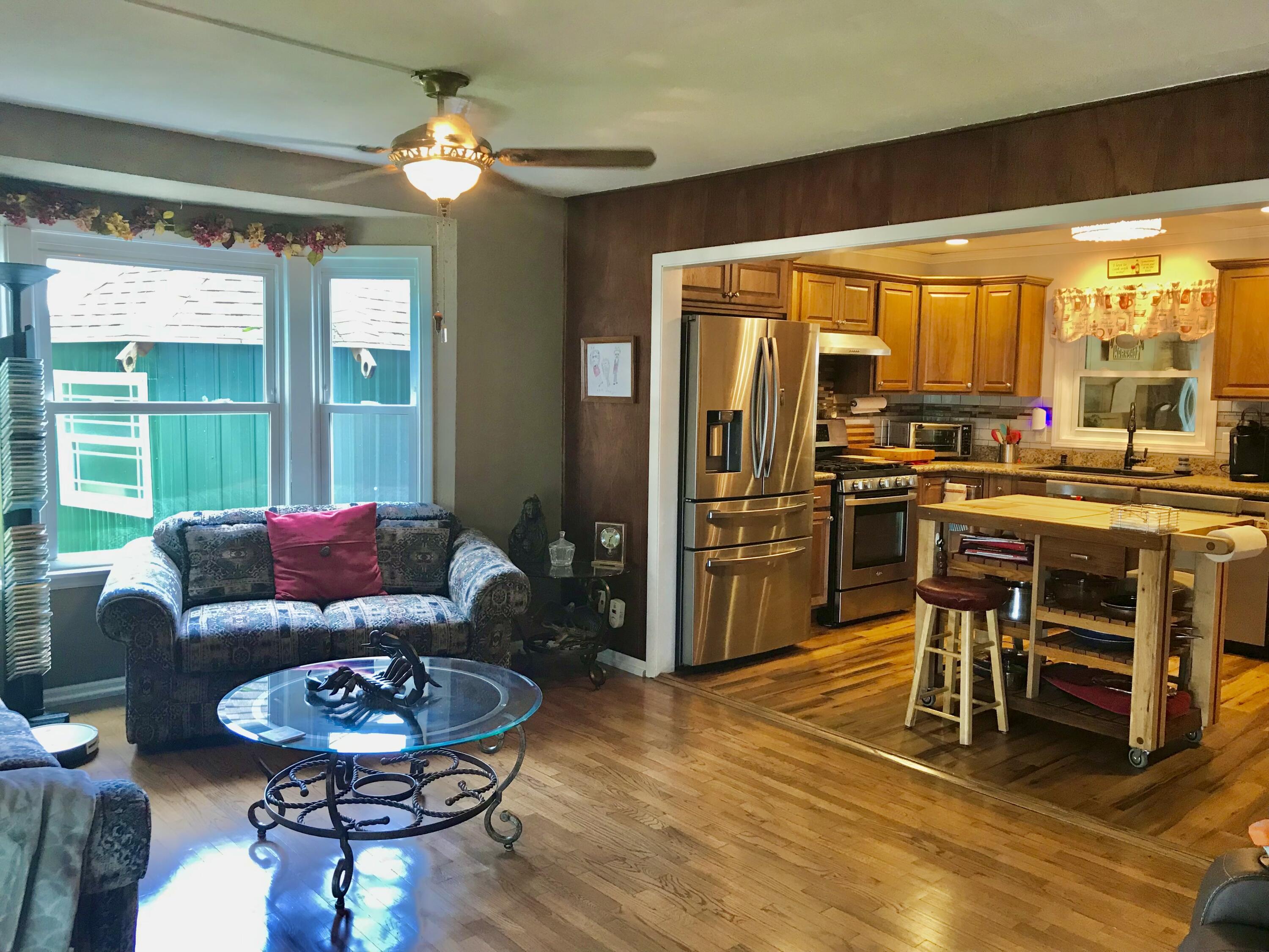 16218 East Lake Drive Property Photo 8